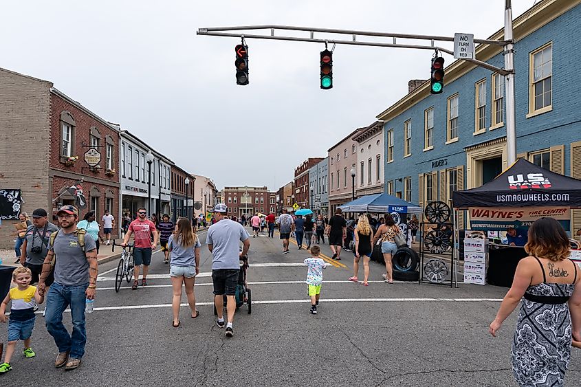 A street scene in Elizabethtown, Kentucky.