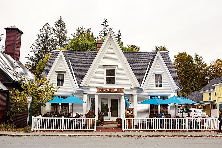 Exterior of Mont Vert Cafe in Woodstock, Vermont