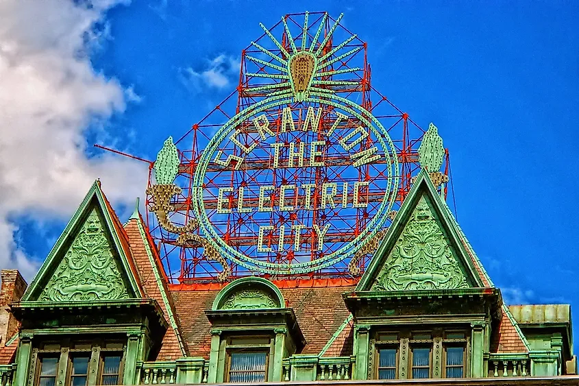 Sign in Scranton, Pennsylvania, welcoming visitors to "The Electric City."
