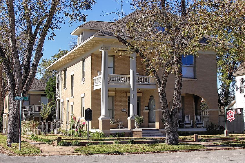 The Chancellor House, also known as the Katy House Bed & Breakfast, is a charming historic building located in Smithville, Texas.