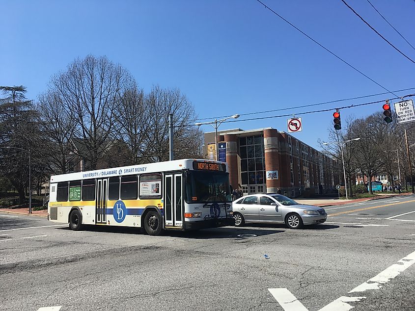 A University of Delaware shuttle operates in Newark, Delaware