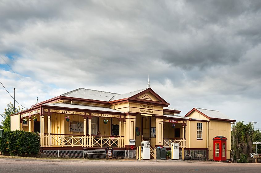 Ravenswood, Queensland: General Store and Post Office