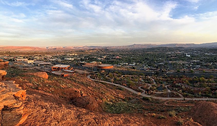 10 Most Charming Cities In The Colorado Plateau WorldAtlas   Shutterstock 1063722944 