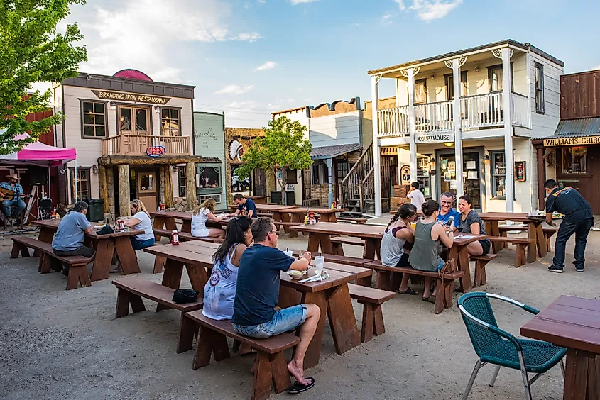 People dining at a food plaza in Williams, Arizona