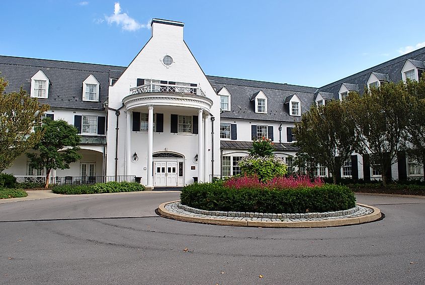 Penn State University Park. The Nittany Lion Inn, Fine Food and Lodging. Editorial credit: McCarraher's Photo 0p / Shutterstock.com