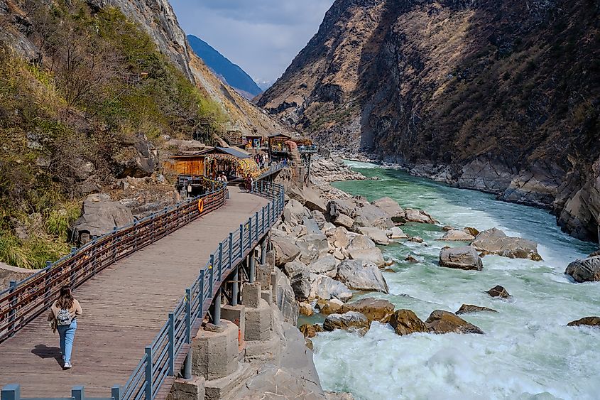 Tiger Leaping Gorge Canyon