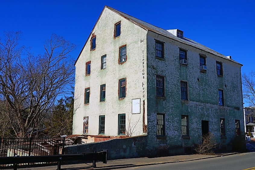 View of the landmark Old Mill Allentown Feed in Allentown, Monmouth County, New Jersey, United States. Editorial credit: EQRoy / Shutterstock.com