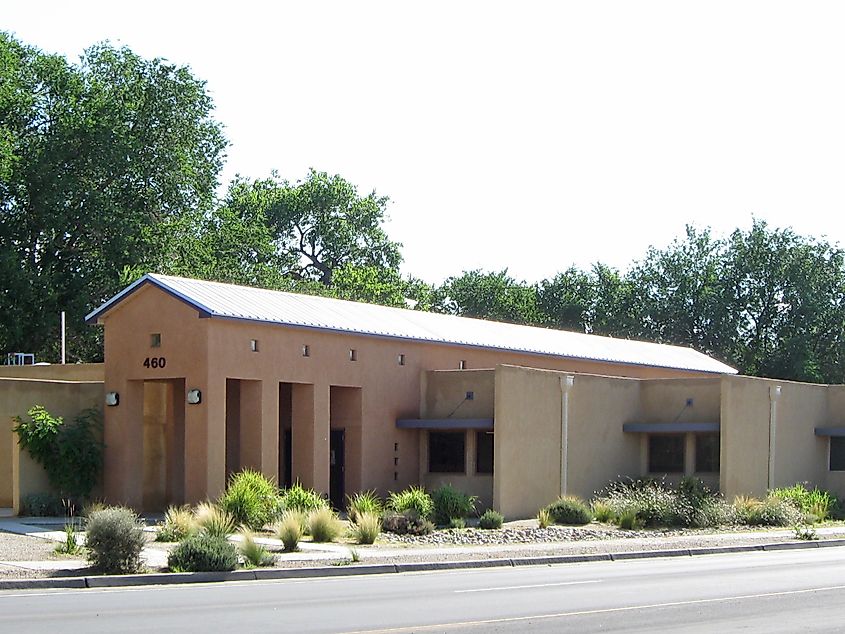 Los Lunas (New Mexico) Public Library, located at 460 Main Street NE.