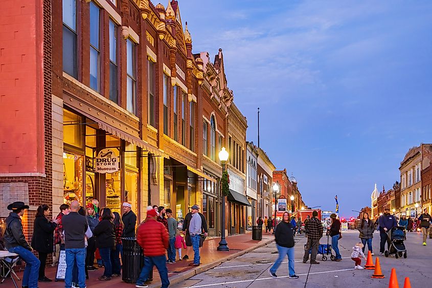 Night view of the famous Guthrie Victorian walk. Editorial credit: Kit Leong / Shutterstock.com