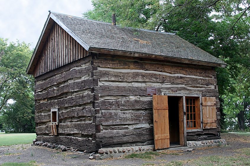 Herman Luce cabin in Lake Herman State Park