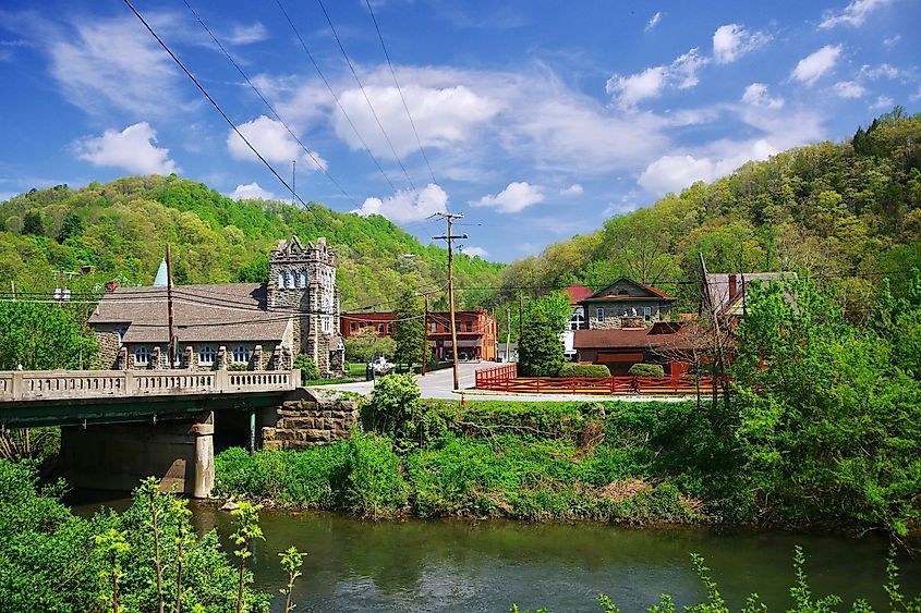 Bramwell, with the Bluestone River in the foreground