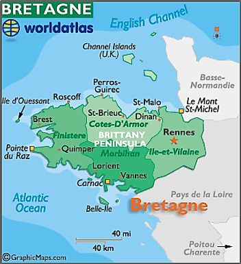 Map of Bretagne (Map of Brittany) Region France Carnac St Malo Brest ...