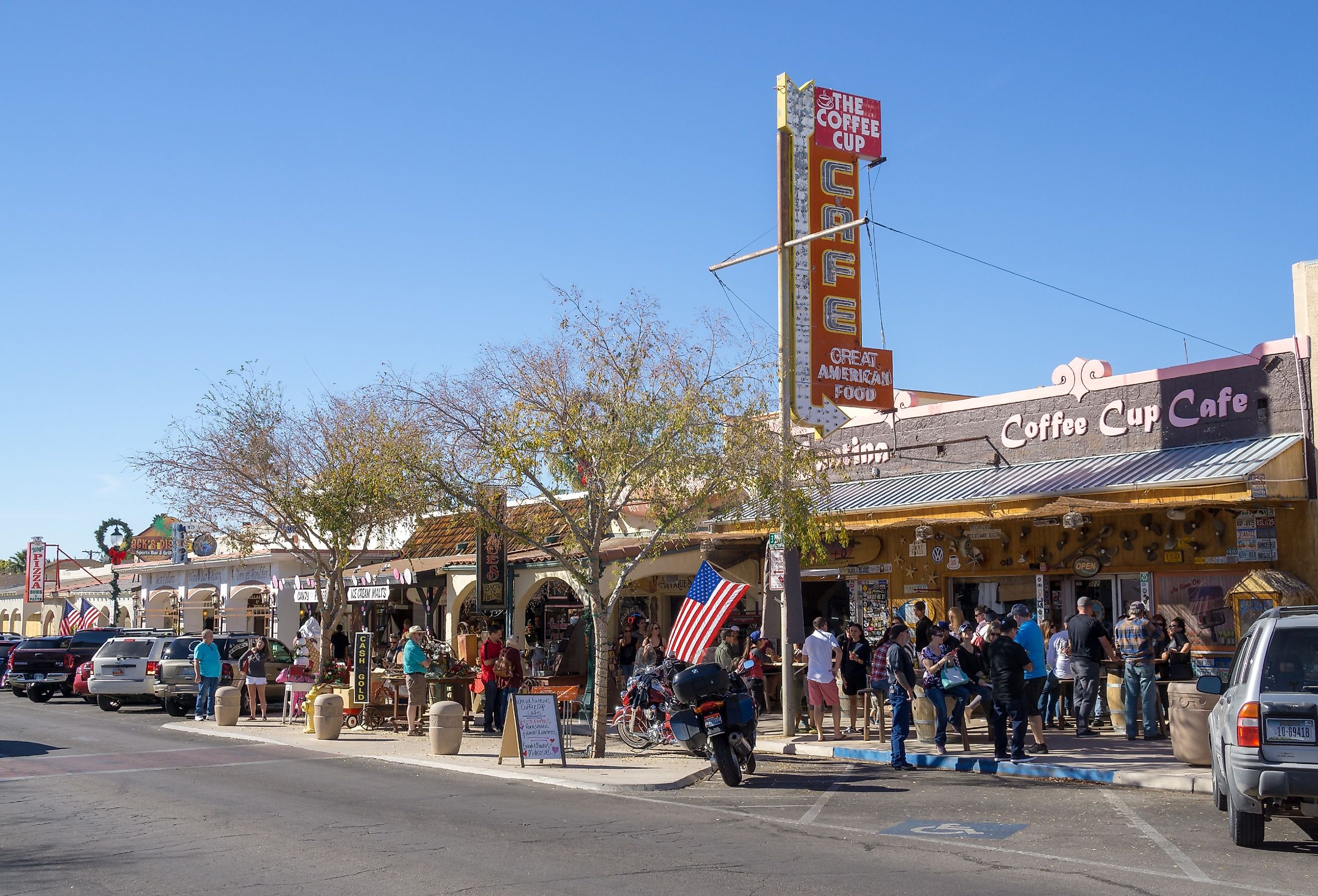 Cafe and restaurant in the center of Boulder City, Nevada. Image credit Laurens Hoddenbagh via Shutterstock