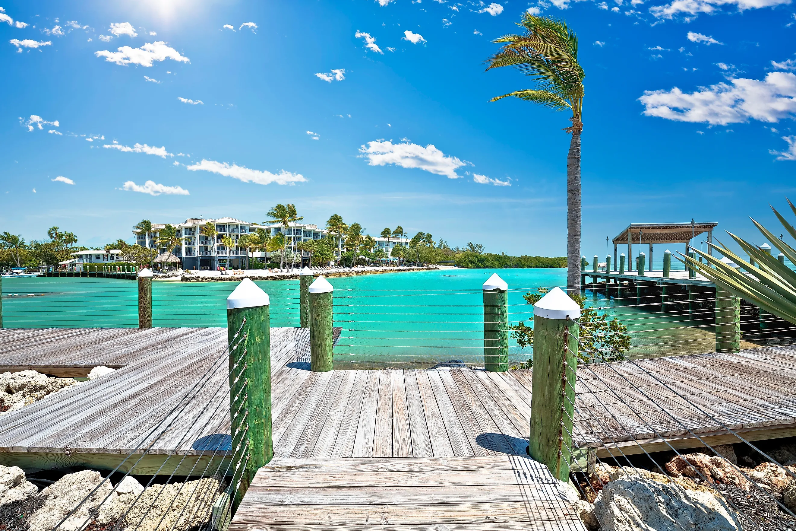 Idyllic turquoise bay in Islamorada on Florida Keys, Florida, USA.