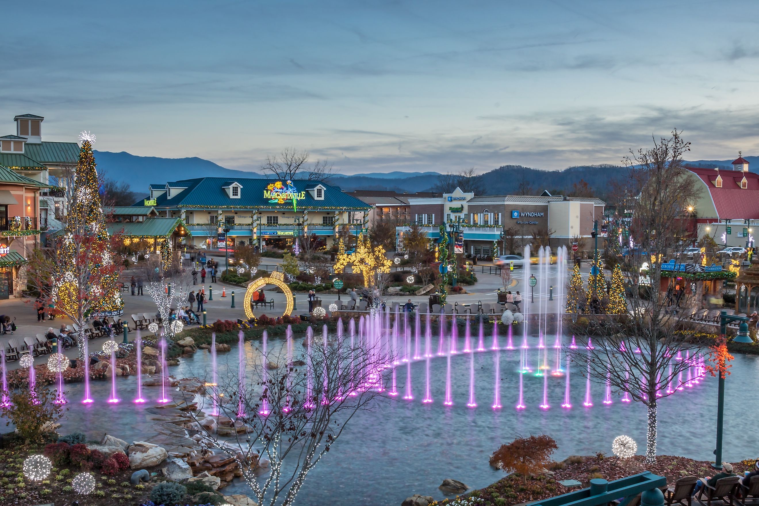 The Island fountain show in Pigeon Forge, Tennessee. Editorial credit: Scott Heaney / Shutterstock.com