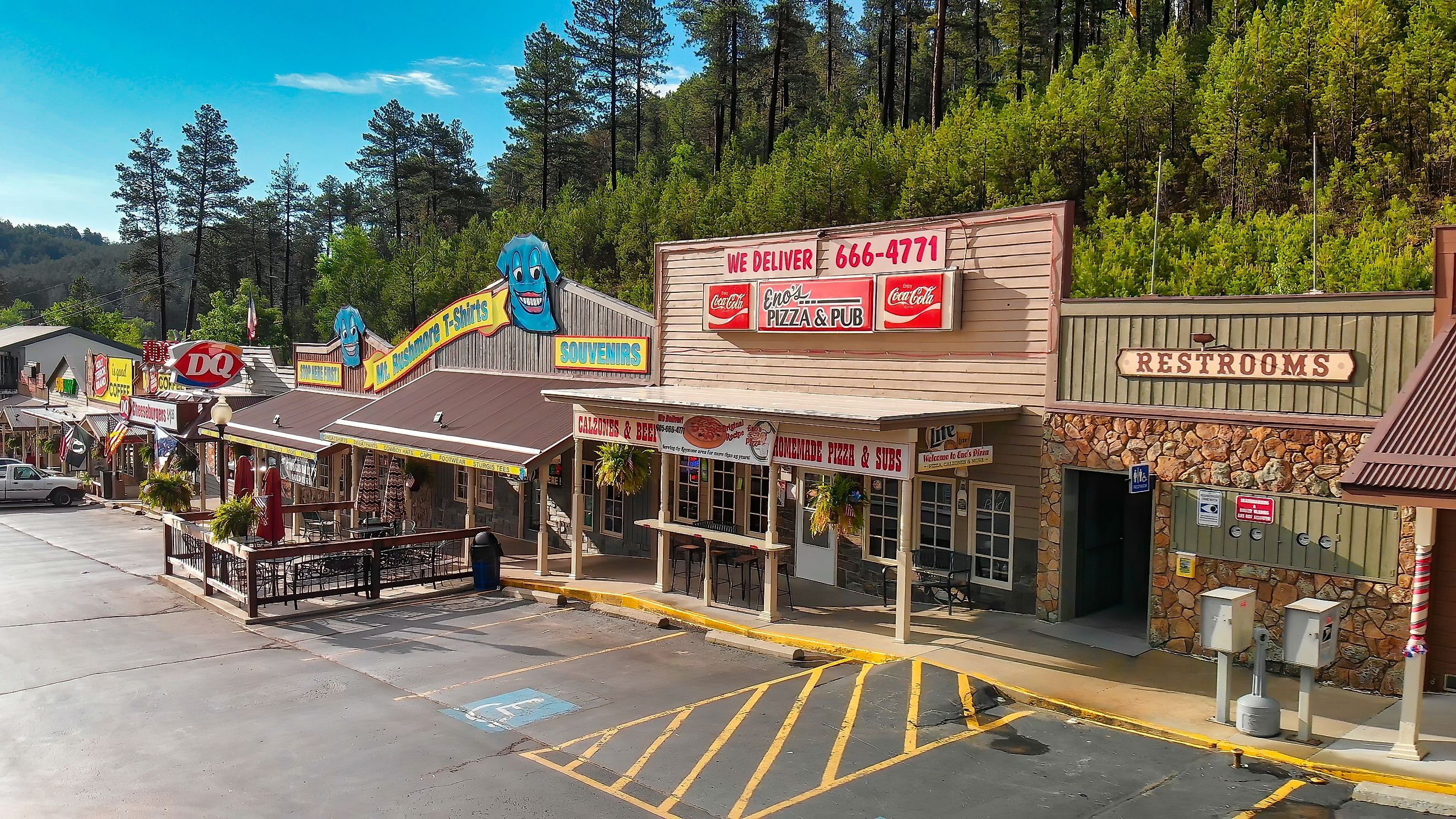 Main street in Keystone, South Dakota, bustling with boutiques, gift shops, fine dining, lodging options, and rich history. Editorial credit: GagliardiPhotography / Shutterstock.com