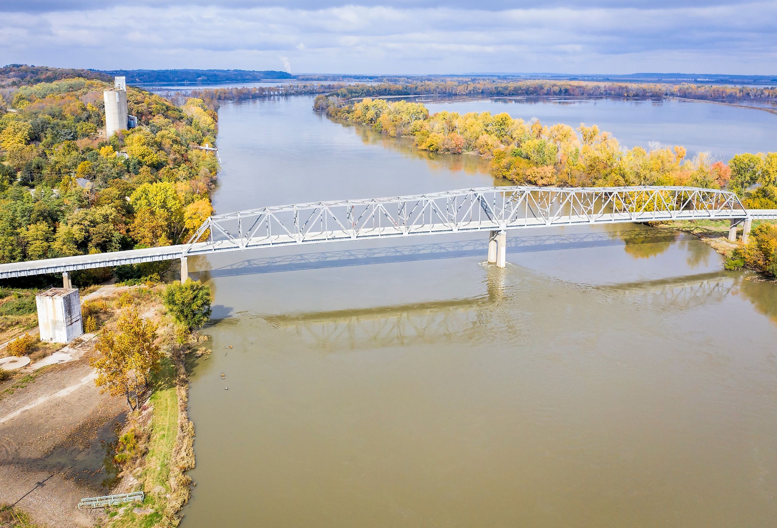 Brownville Bridge over the Missouri River at Brownville, Nebraska, in fall.