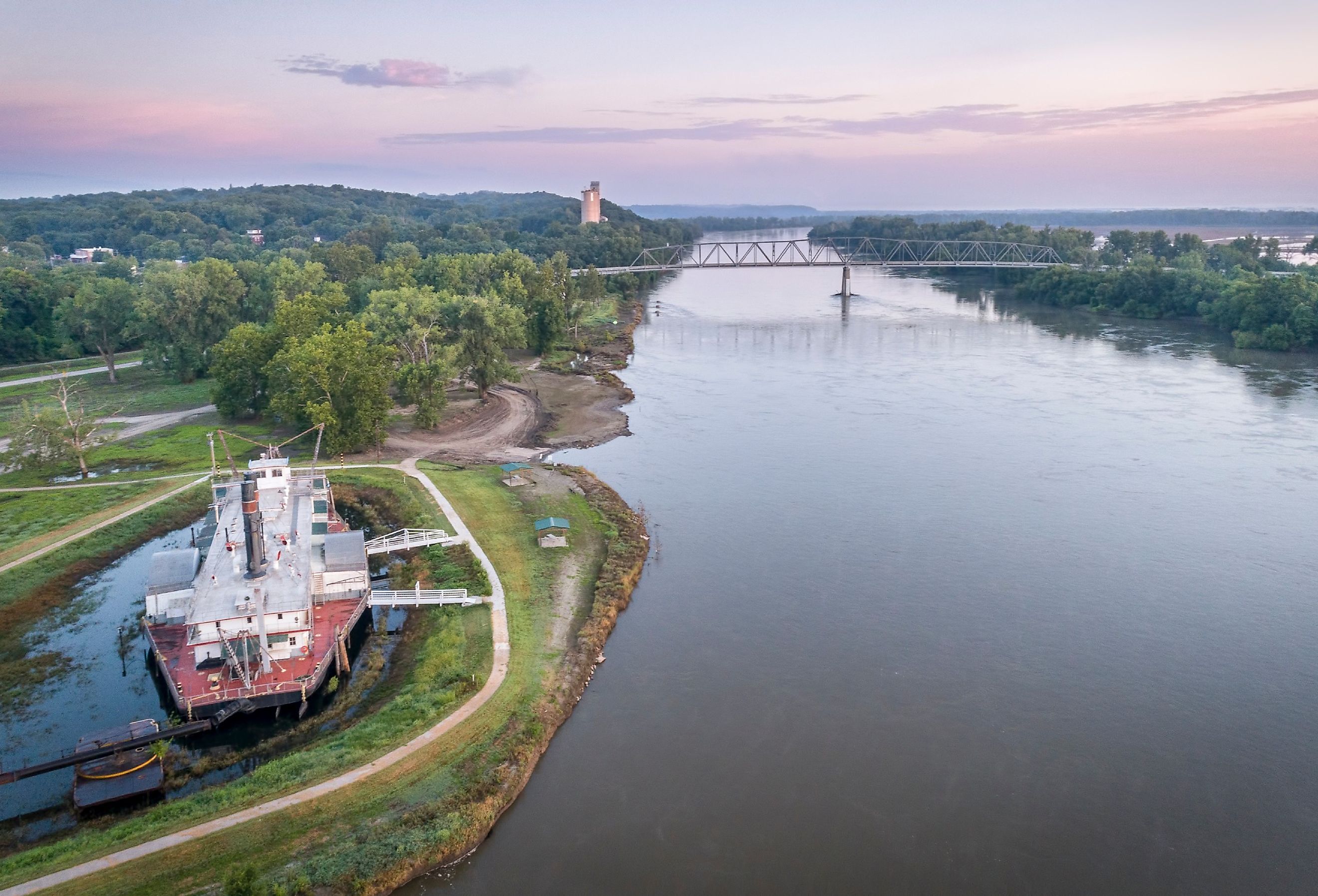 The Missouri River and Brownville Bridge in Brownville, Nebraska.