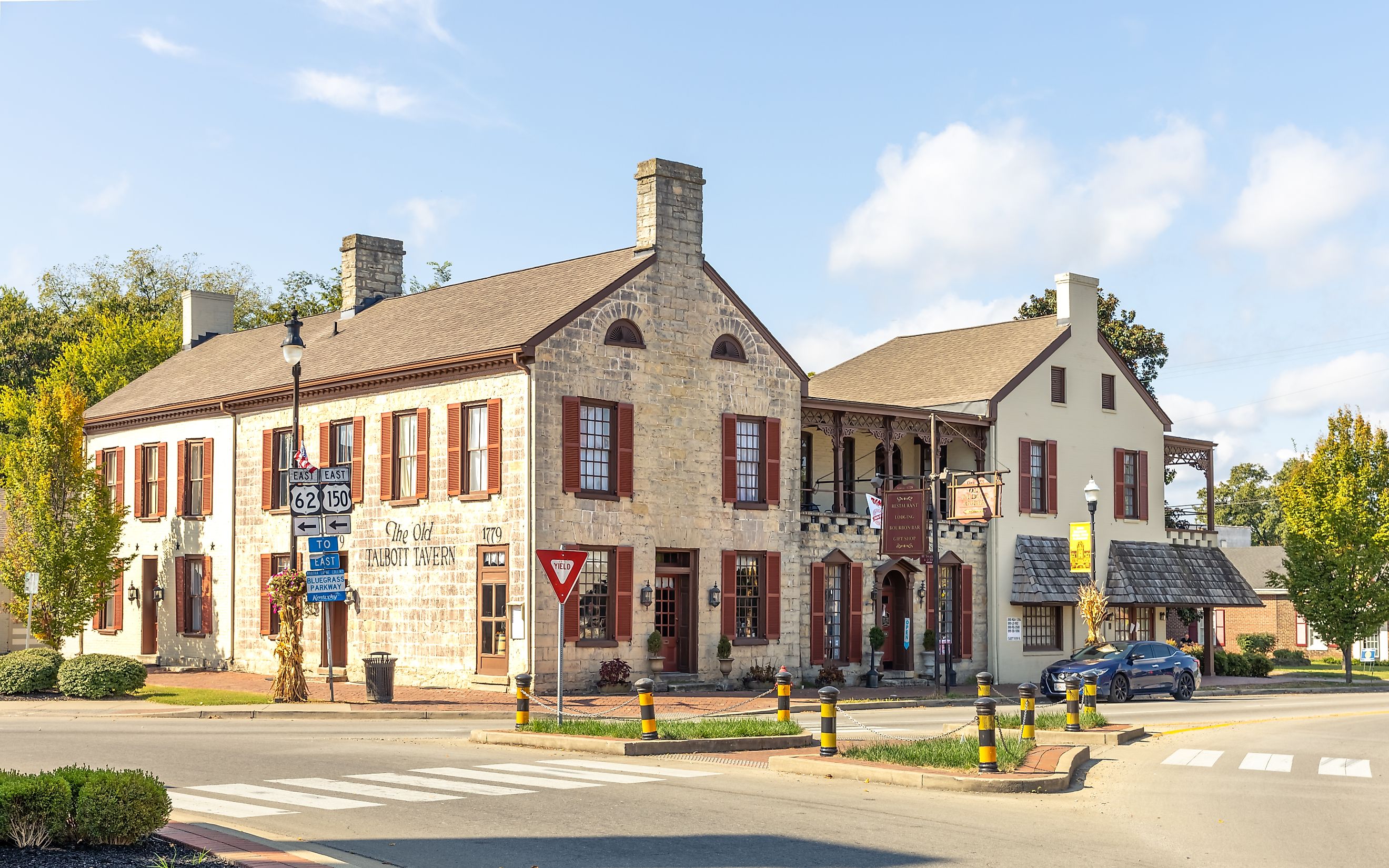 The Old Talbott Tavern in Bardstwon, Kentucky. Editorial credit: Ryan_hoel / Shutterstock.com.