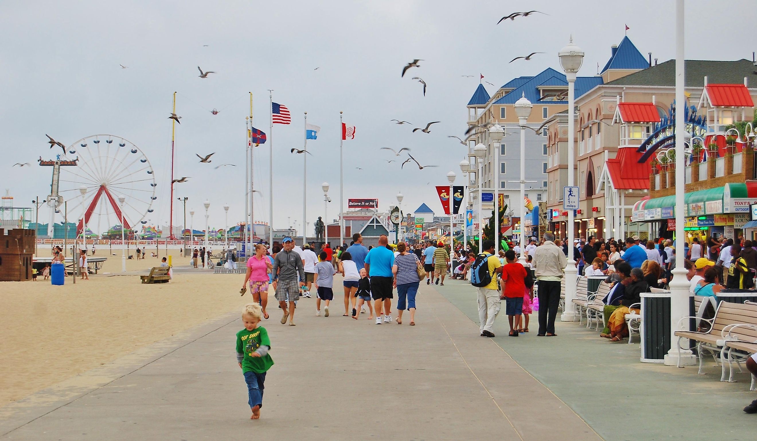 People at Ocean City Boardwalk. Editorial credit: Lissandra Melo / Shutterstock.com