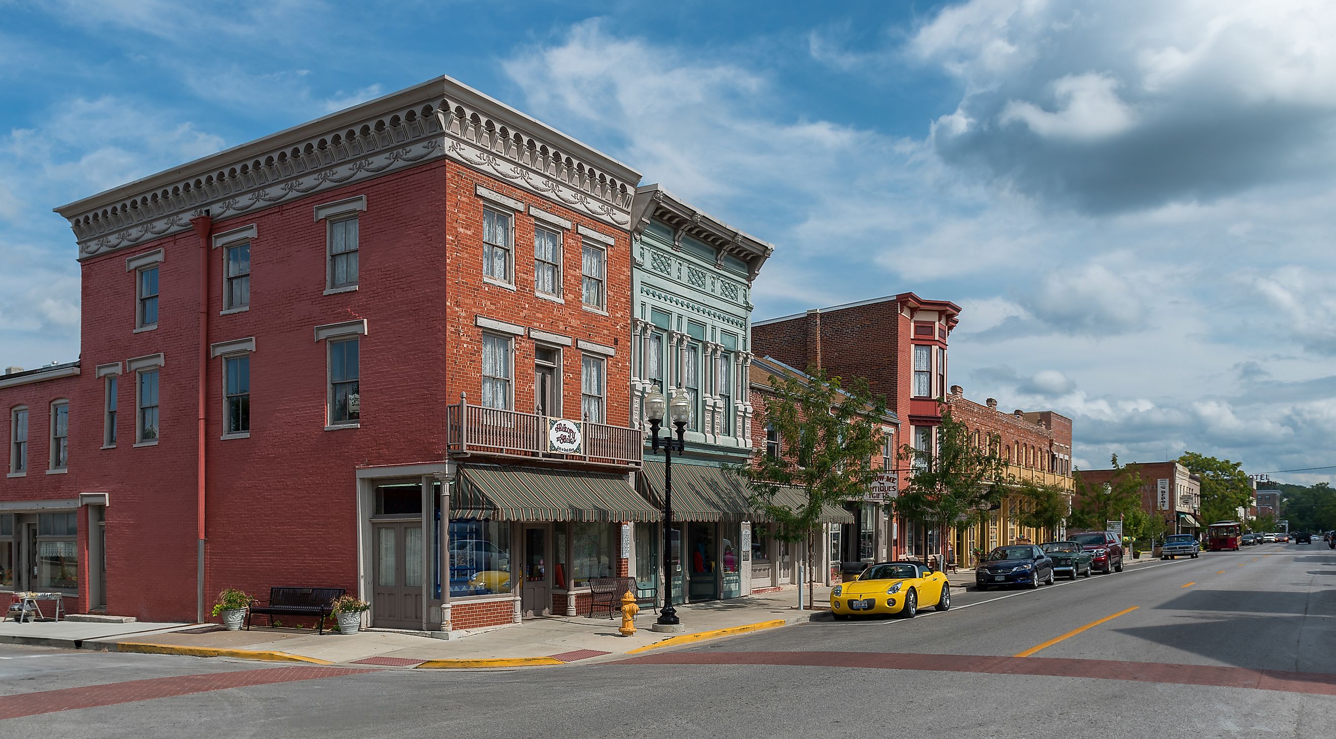 North Main Street Historic District in the town of Hannibal, Missouri. Editorial credit: Nagel Photography / Shutterstock.com