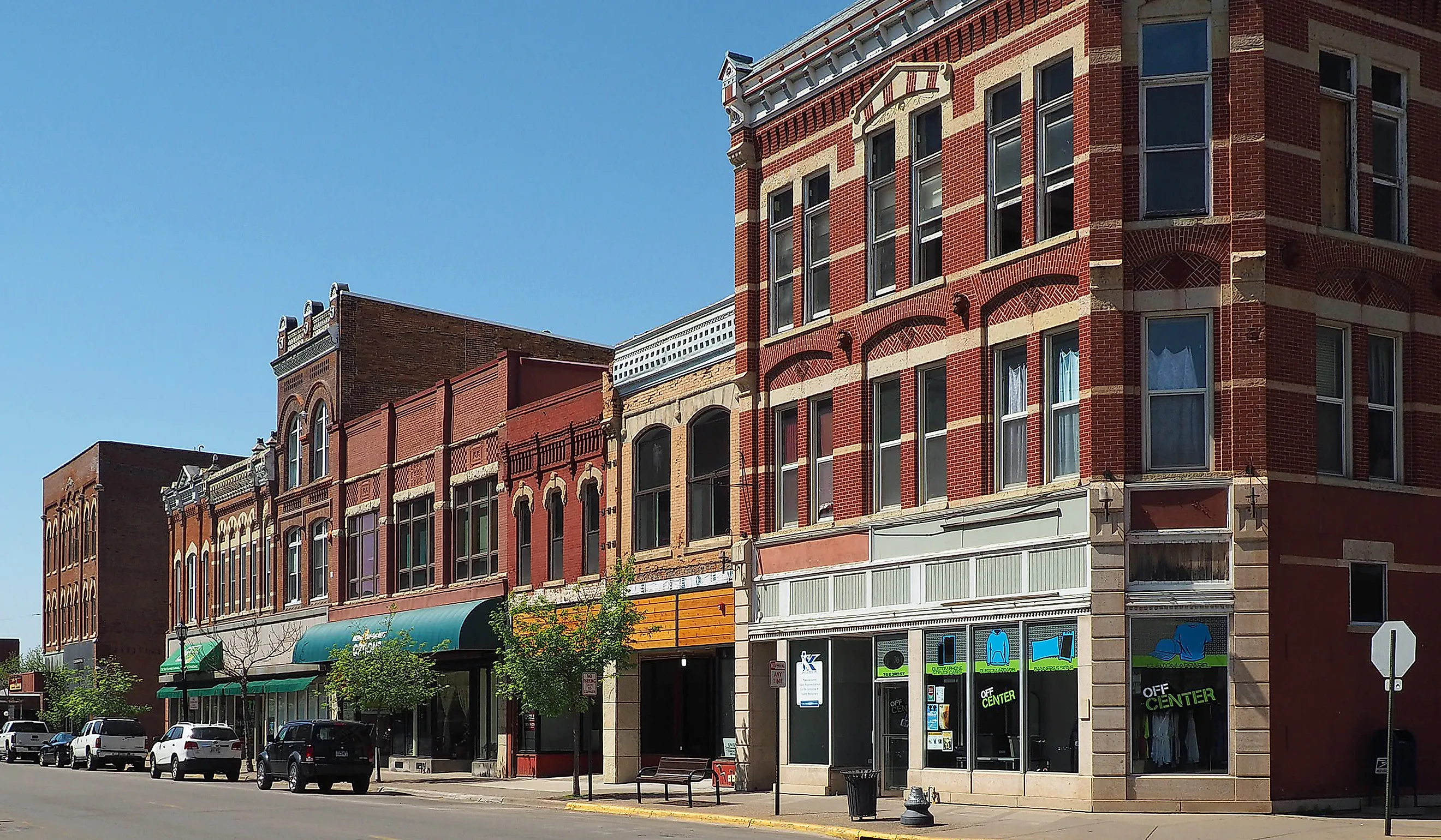  Historic district in Winona, Minnesota, By McGhiever - Own work, CC BY-SA 4.0, Wikimedia Commons