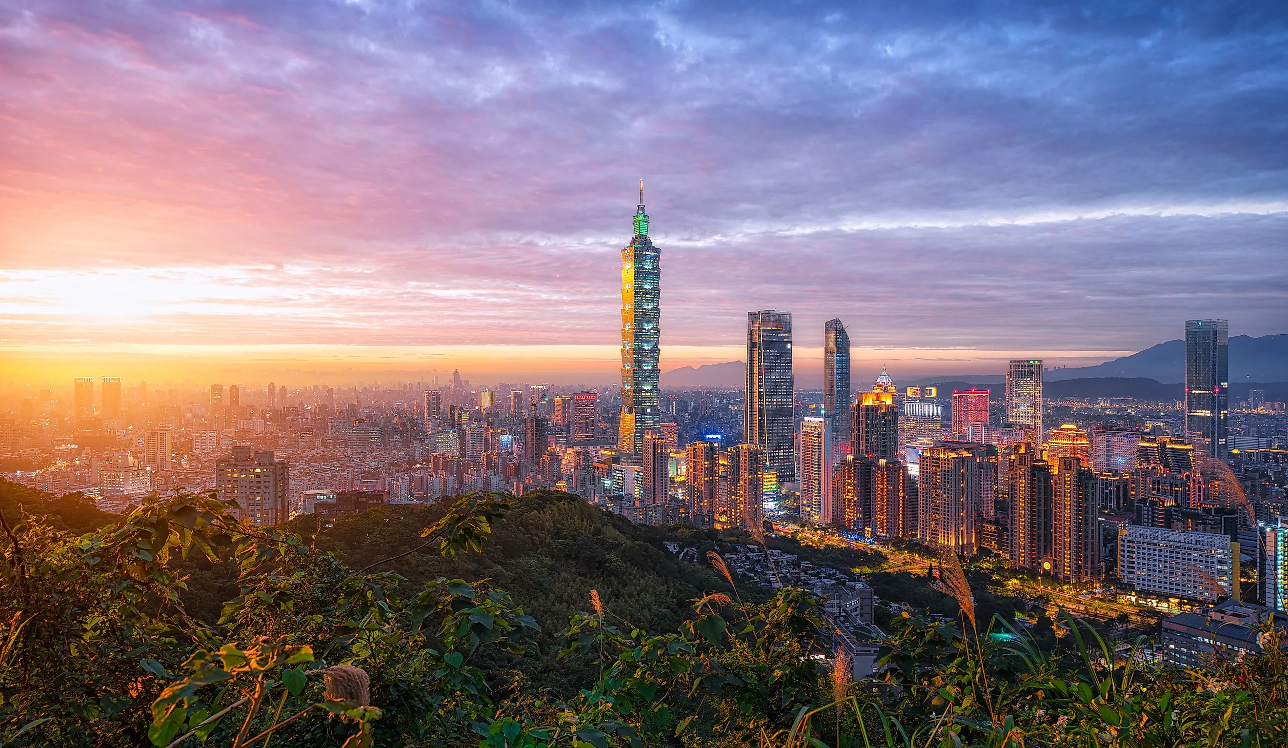 Skyline of Taipei in Taiwan.