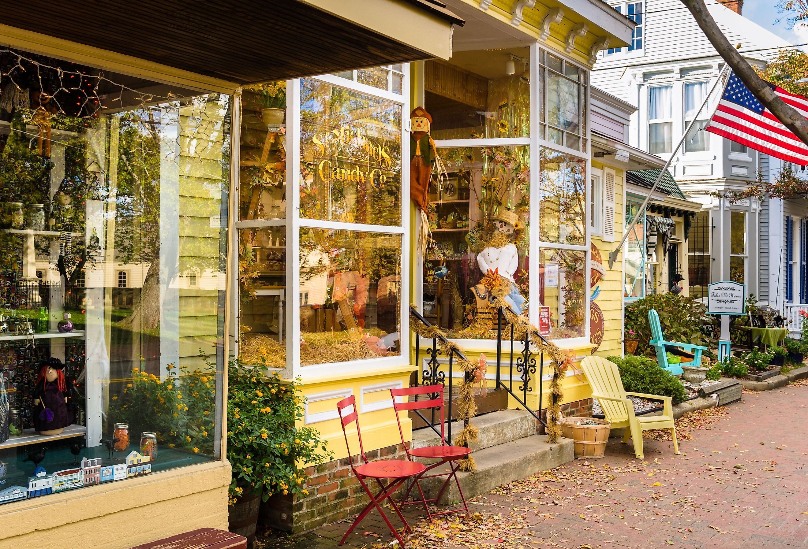 Storefronts on Talbot Street. in St. Michaels, Maryland. Image credit Albert Pego via Shutterstock.