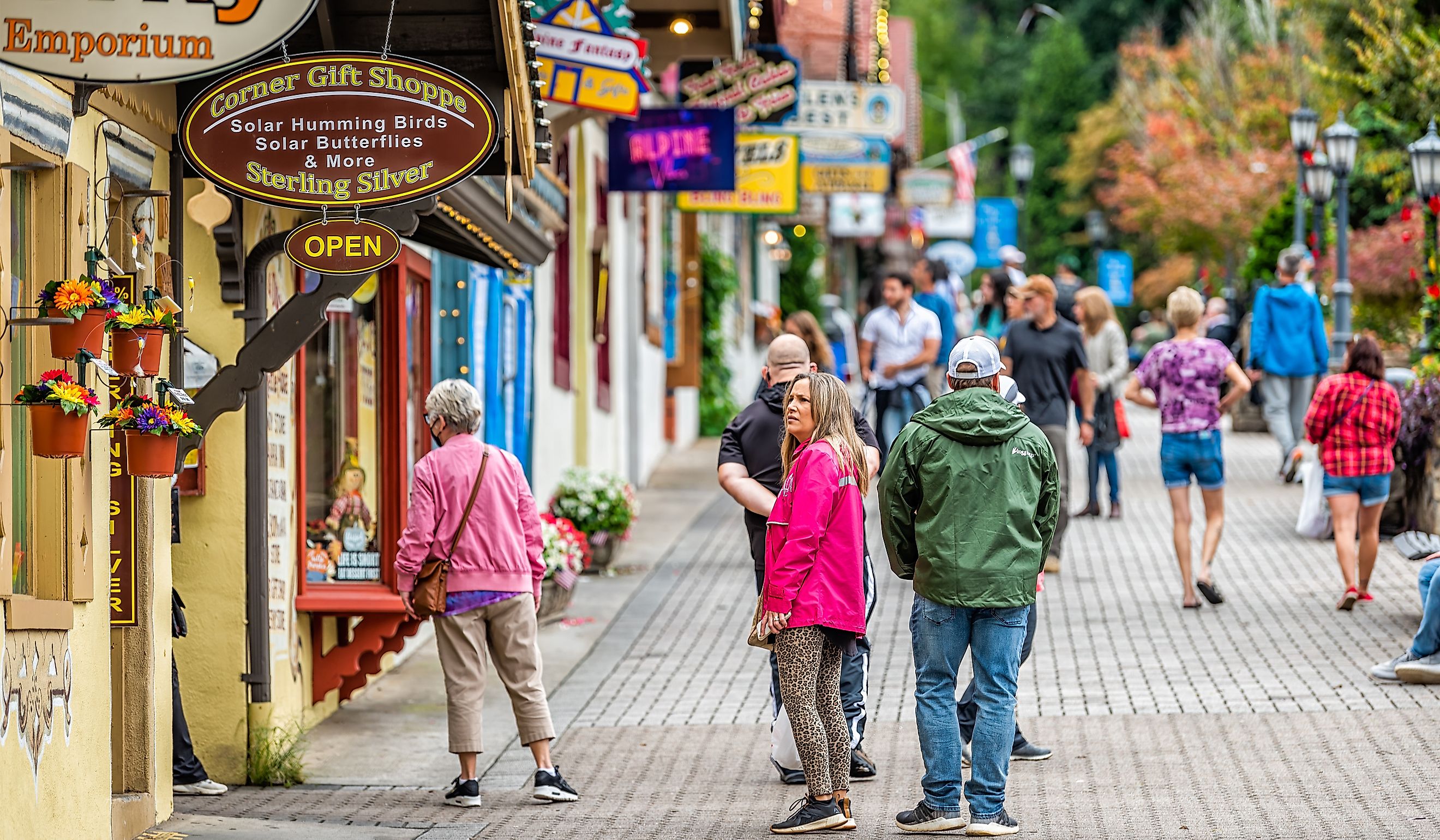 A gift store in Blowing Rock, North Carolina. Editorial credit: J. Michael Jones / Shutterstock.com. 