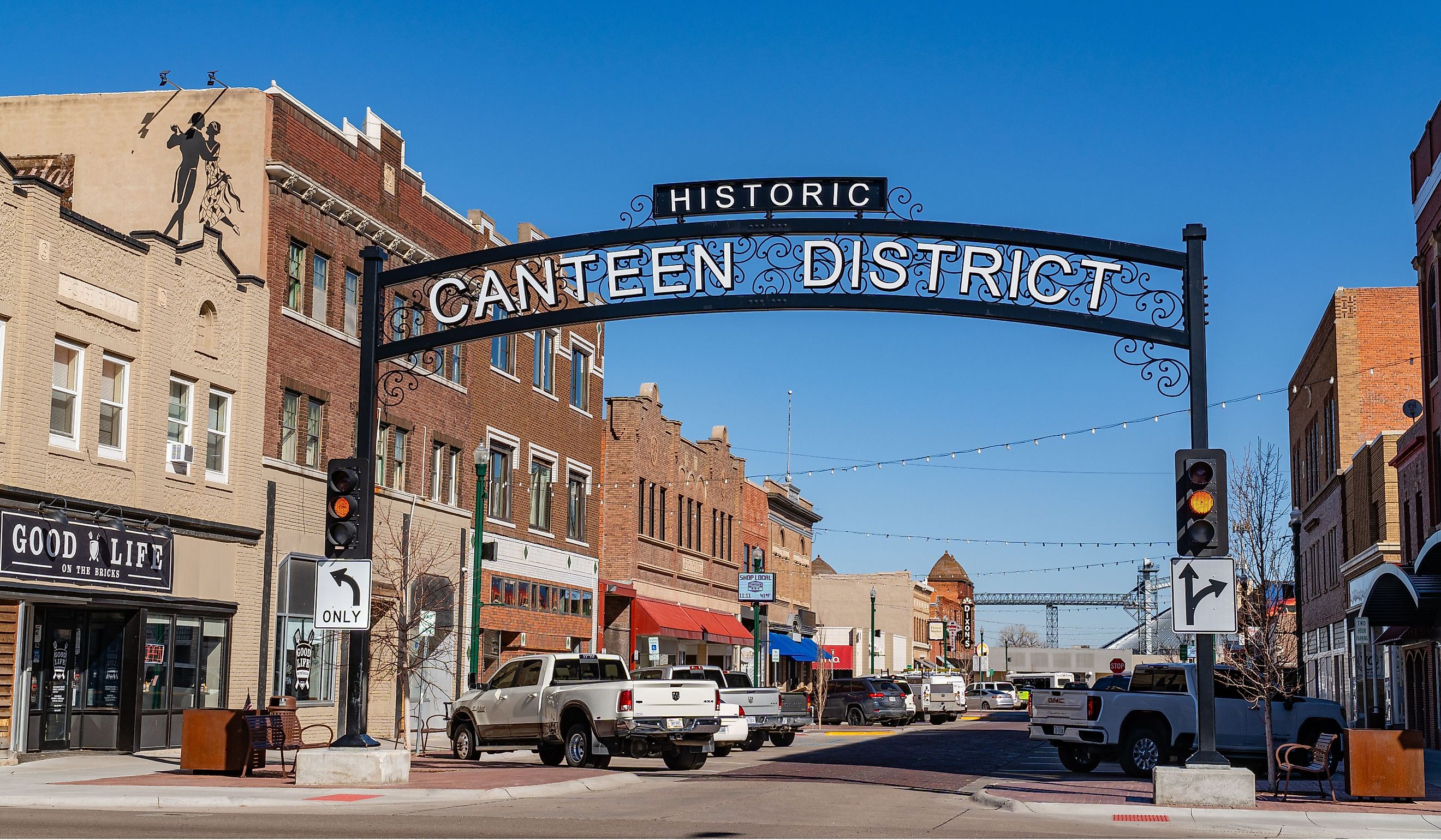 Sign at the entrance to the historic Canteen District, a downtown entertainment and restaurant neighborhood. Editorial credit: Heidi Besen / Shutterstock.com