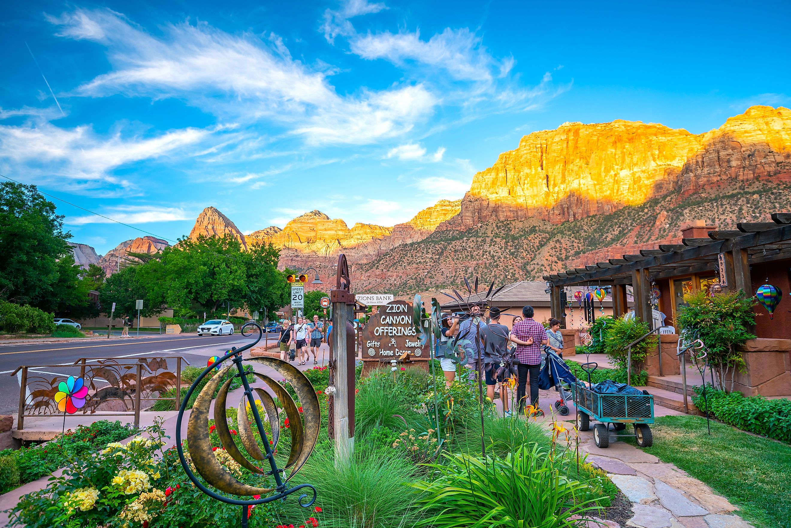 The beautiful town of Springdale, Utah. Editorial credit: f11photo / Shutterstock.com.