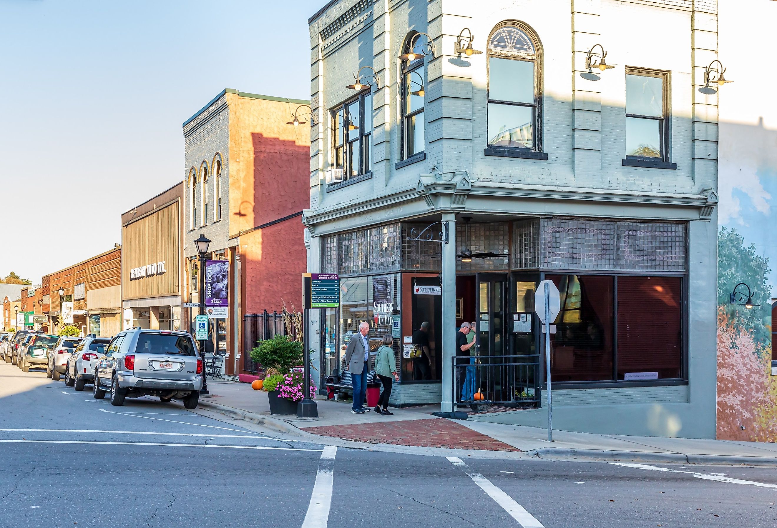 Street view in Elkin, North Carolina. Image credit Nolichuckyjake via Shutterstock