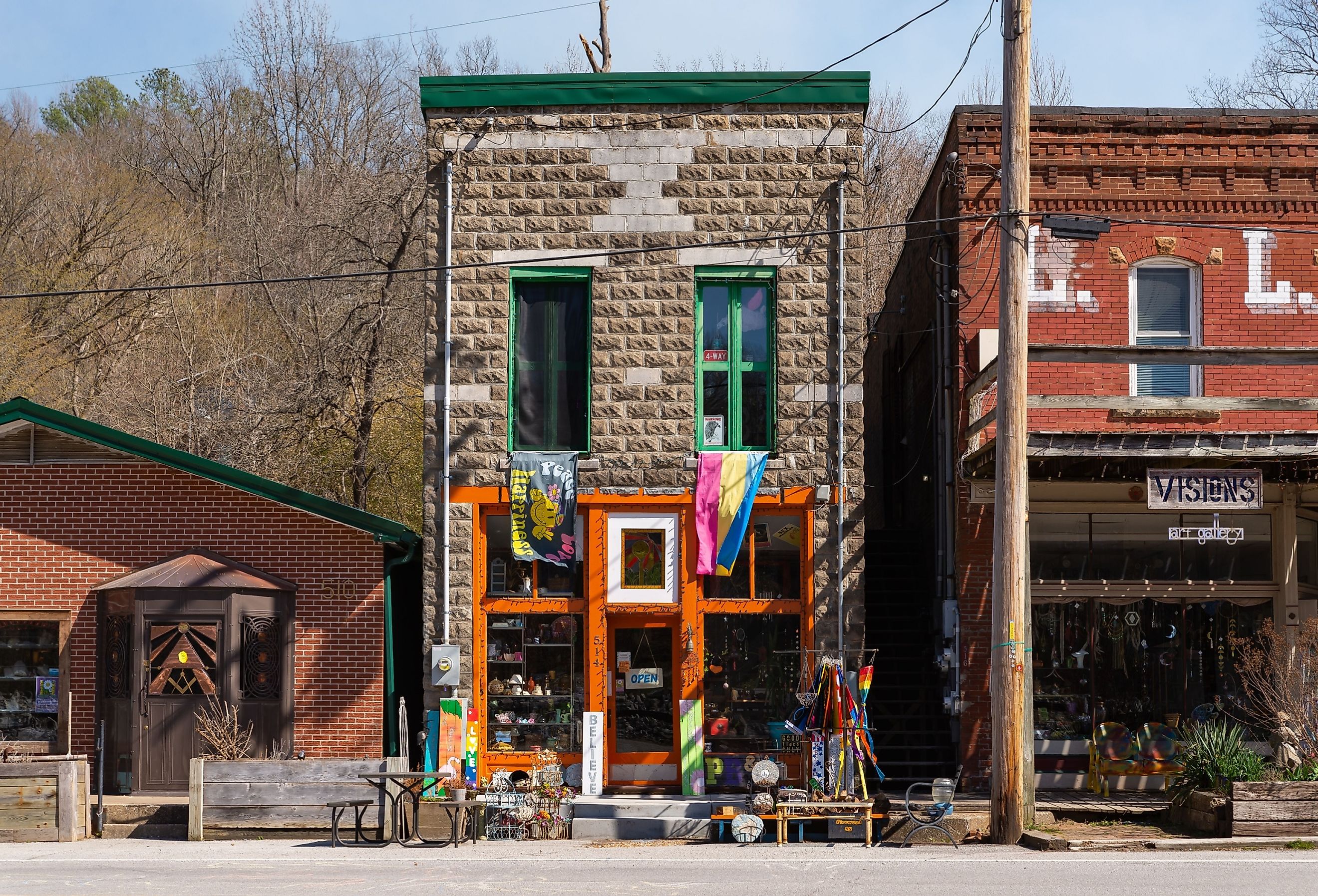 Downtown building and storefront in Makanda, Illinois, USA. Image credit Eddie J. Rodriquez via Shutterstock.