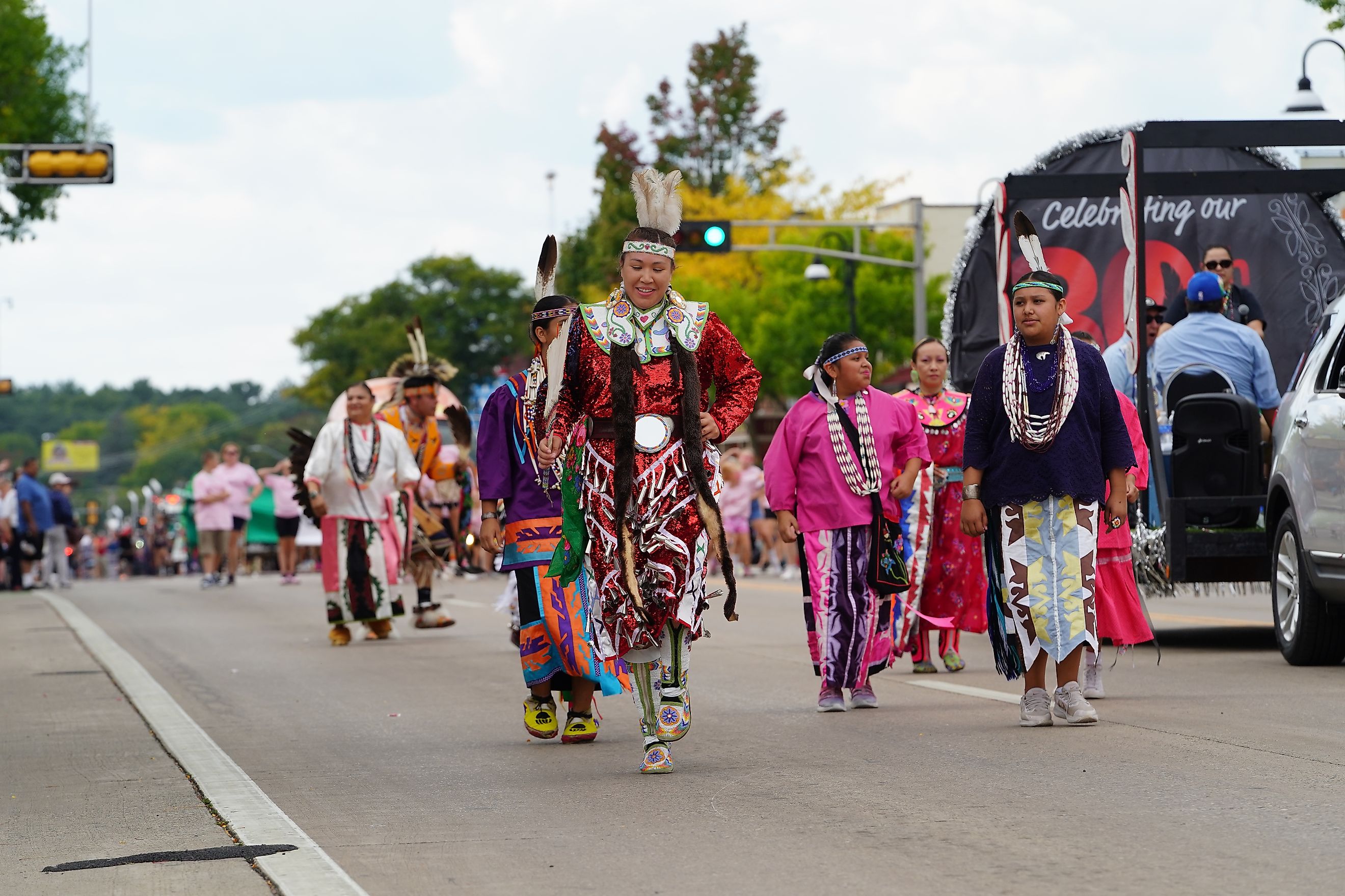 Wo Zha Wa Parade in Wisconsin Dells, Wisconsin. Editorial credit: Aaron of L.A. Photography / Shutterstock.com.