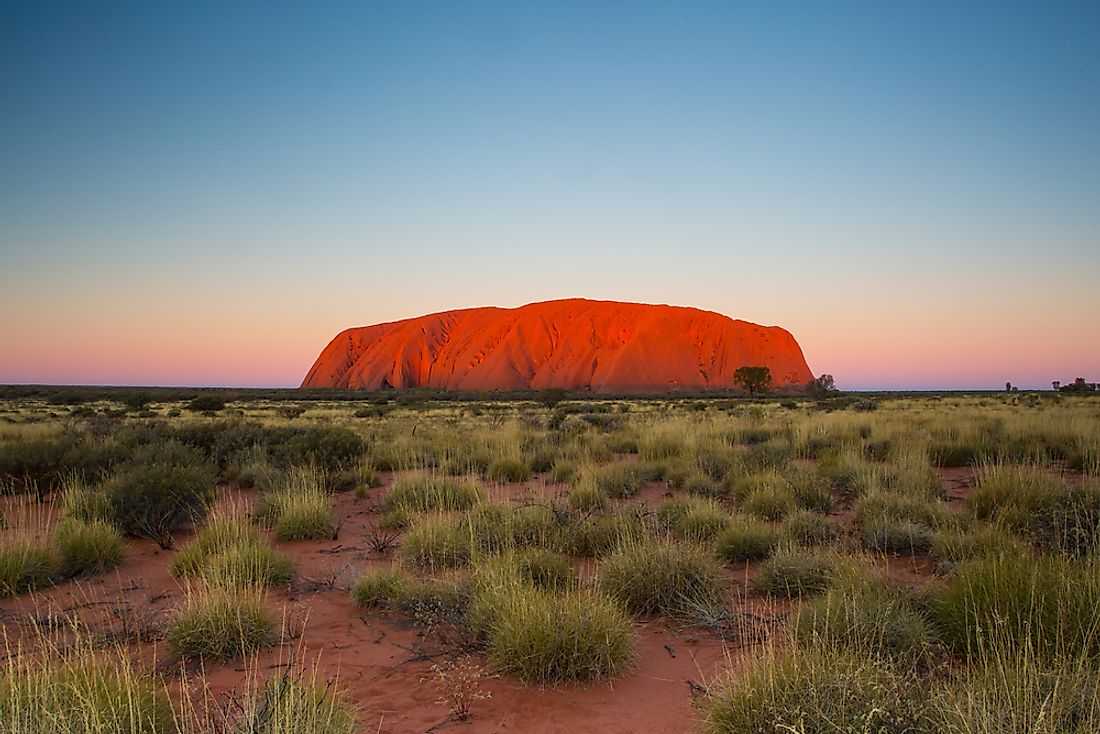 What Are Some Geographical Features Of Australia