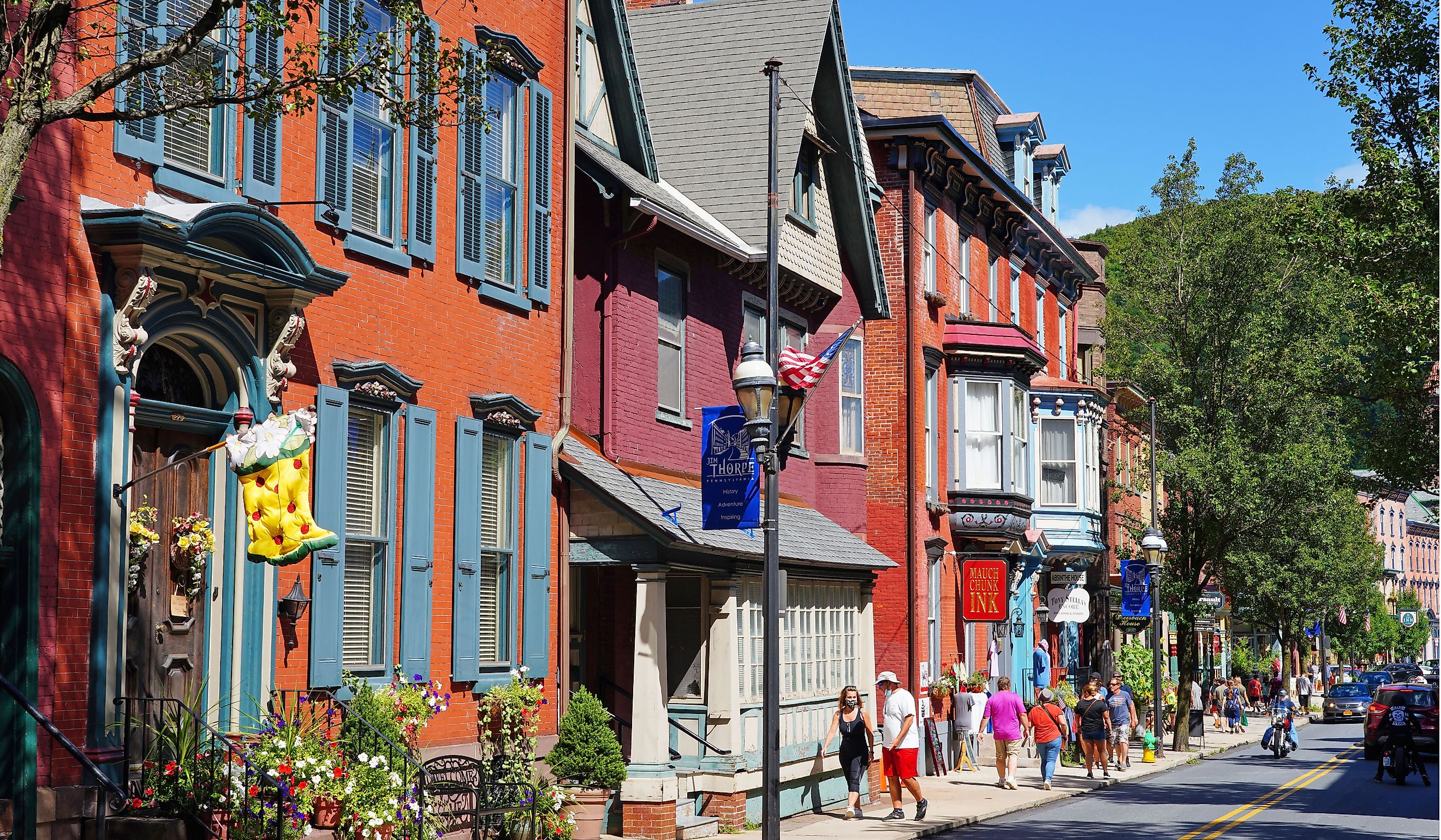 View of the historic town of Jim Thorpe (formerly Mauch Chunk) in the Lehigh Valley in Carbon County, Pennsylvania, United States. Editorial credit: EQRoy / Shutterstock.com