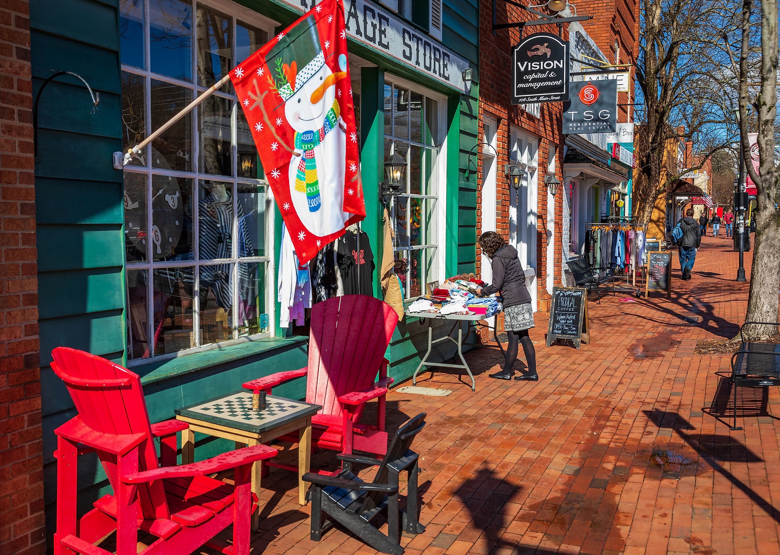 A view of colorful stores on Main Street in Davidson, North Carolina. Editorial credit: Nolichuckyjake / Shutterstock.com.