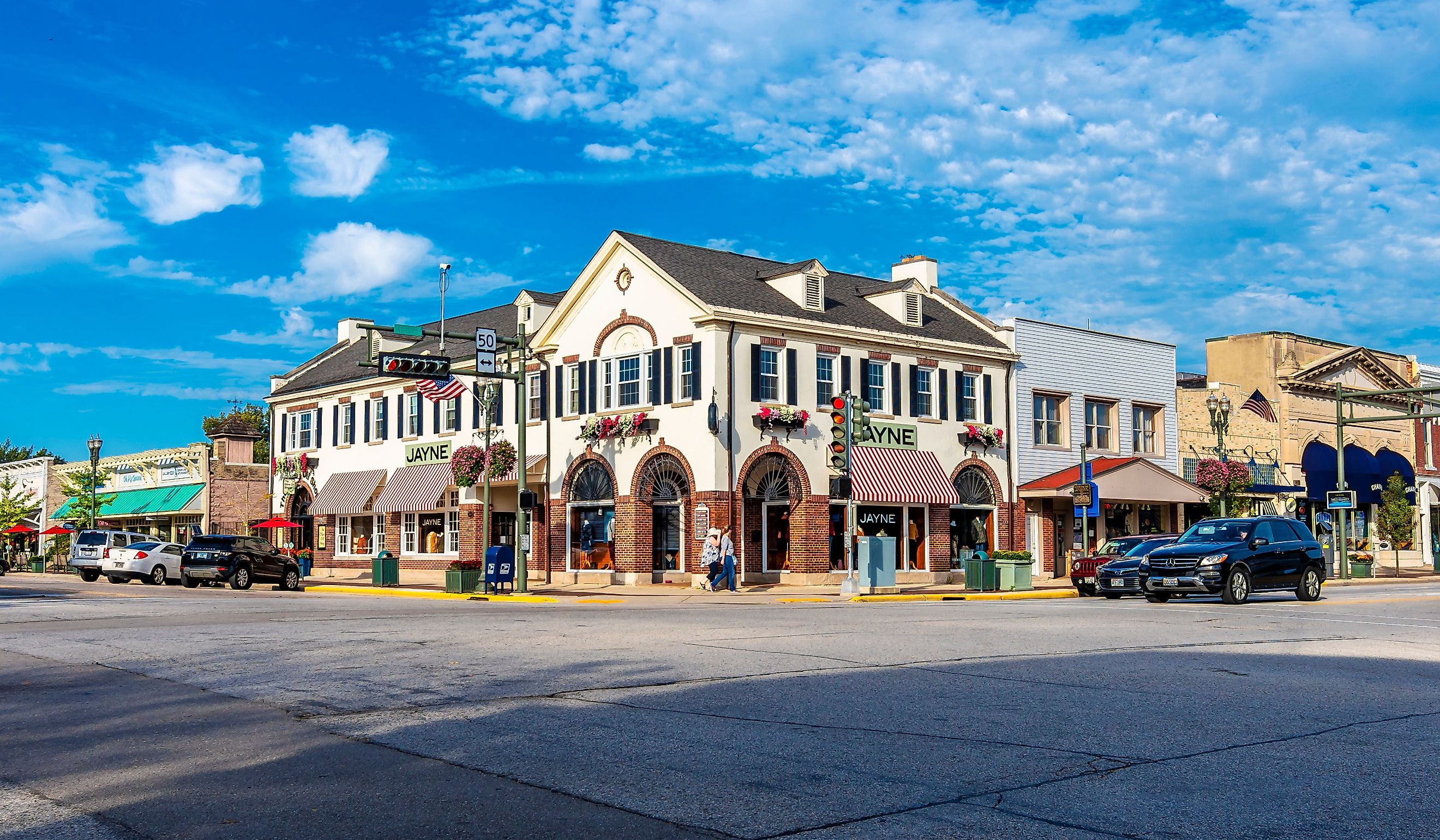 Street view in Geneva Town of Wisconsin. Editorial credit: Nejdet Duzen / Shutterstock.com