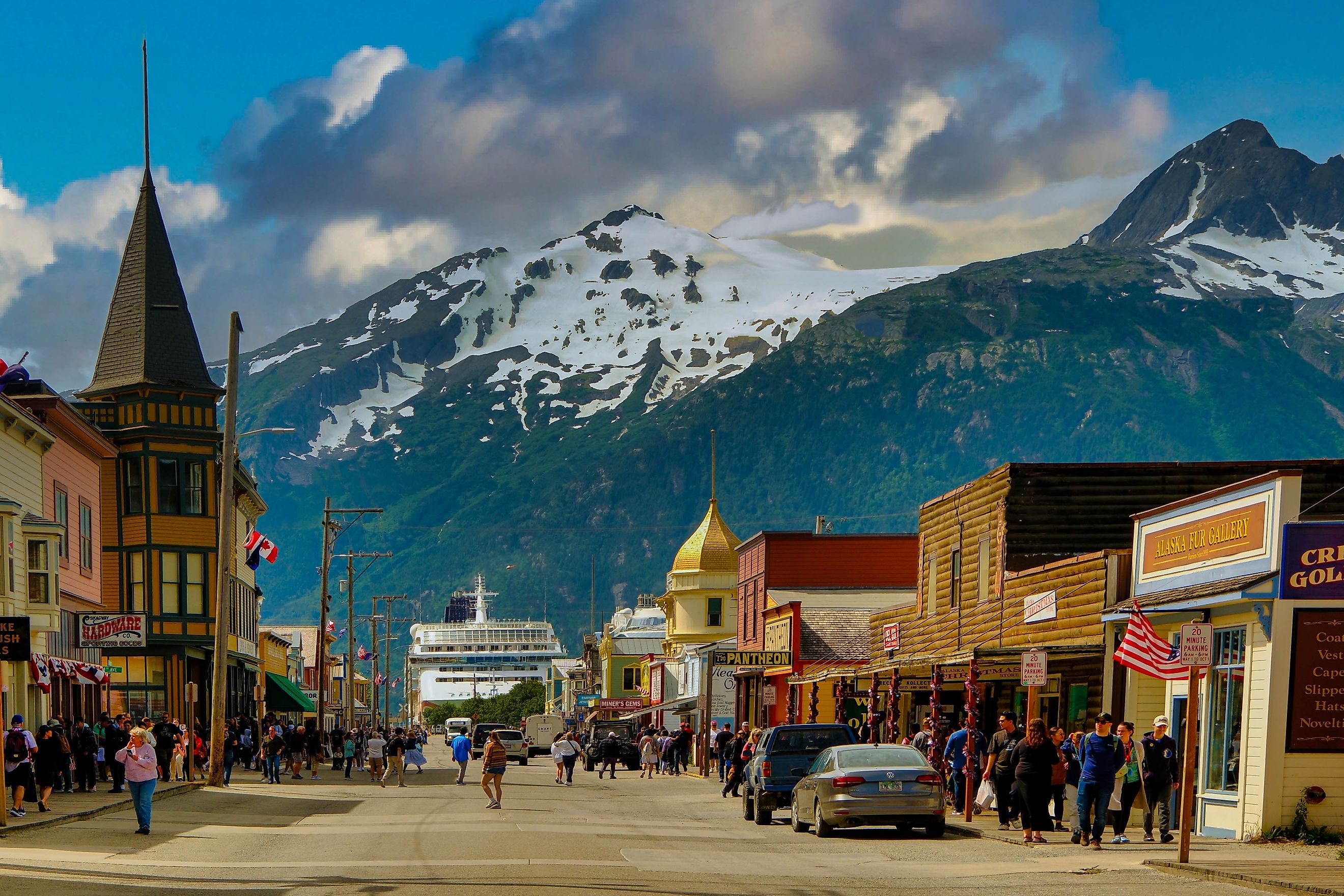 The beautiful town of Skagway, Alaska. Editorial credit: Darryl Brooks / Shutterstock.com