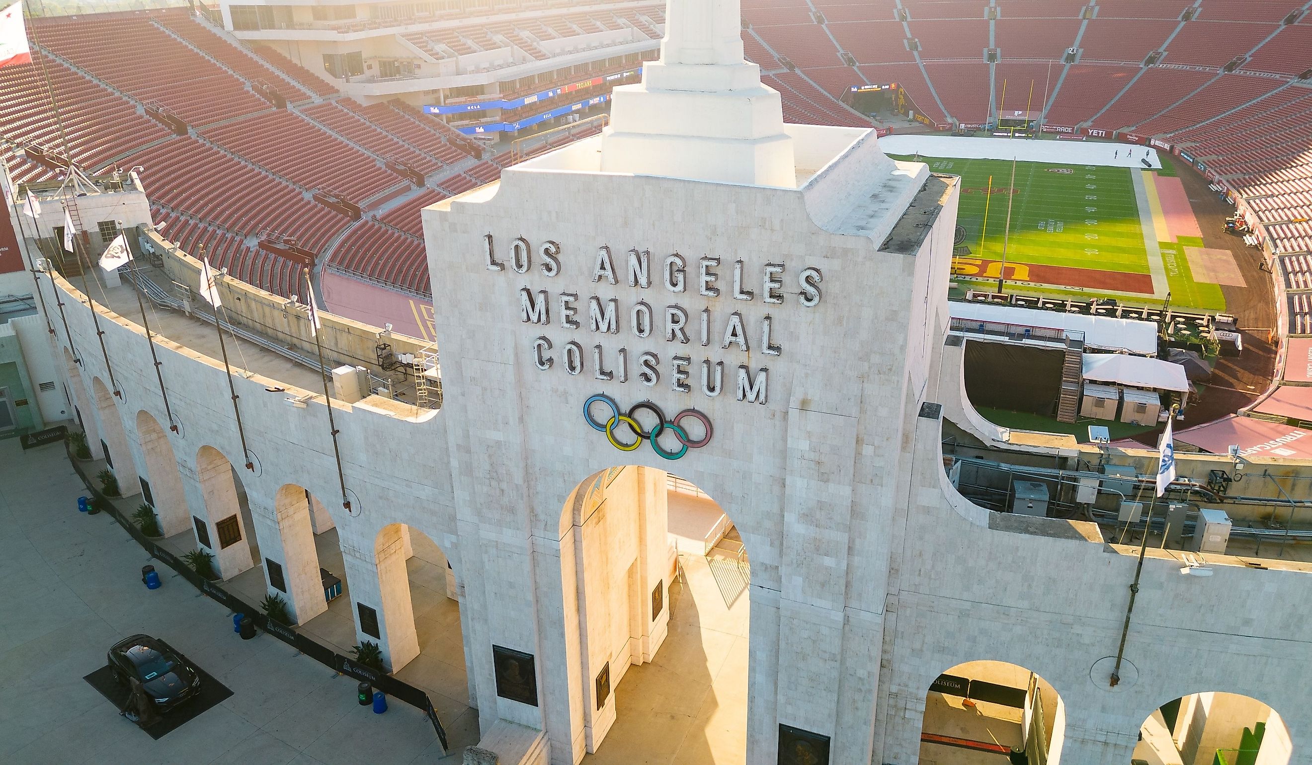 Los Angeles Memorial Coliseum, home to USC football, Olympics and other events. Editorial credit: Chad Robertson Media / Shutterstock.com