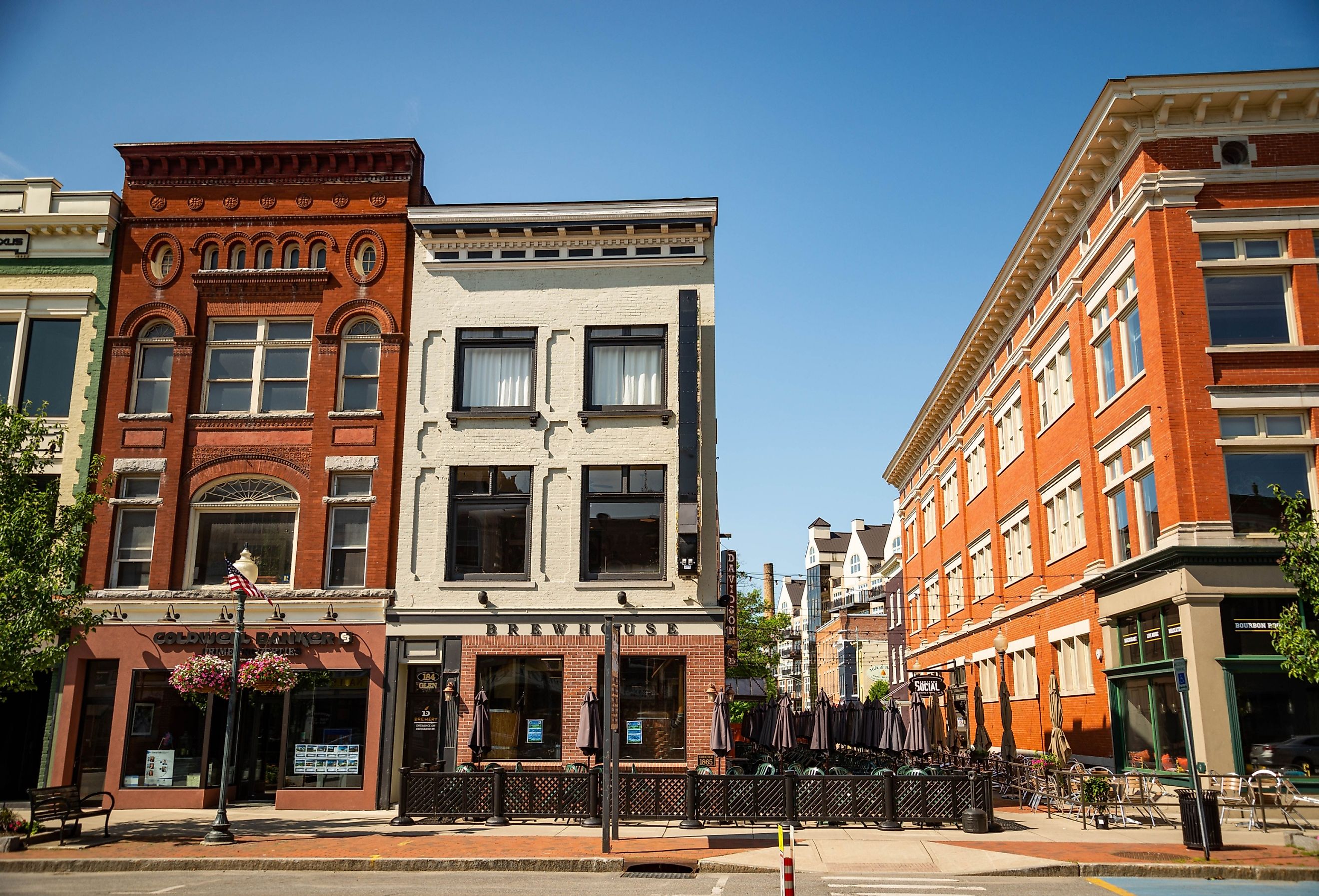 Exterior of brick building in the historical center in Saratoga NY. Image credit Enrico Della Pietra via Shutterstock.