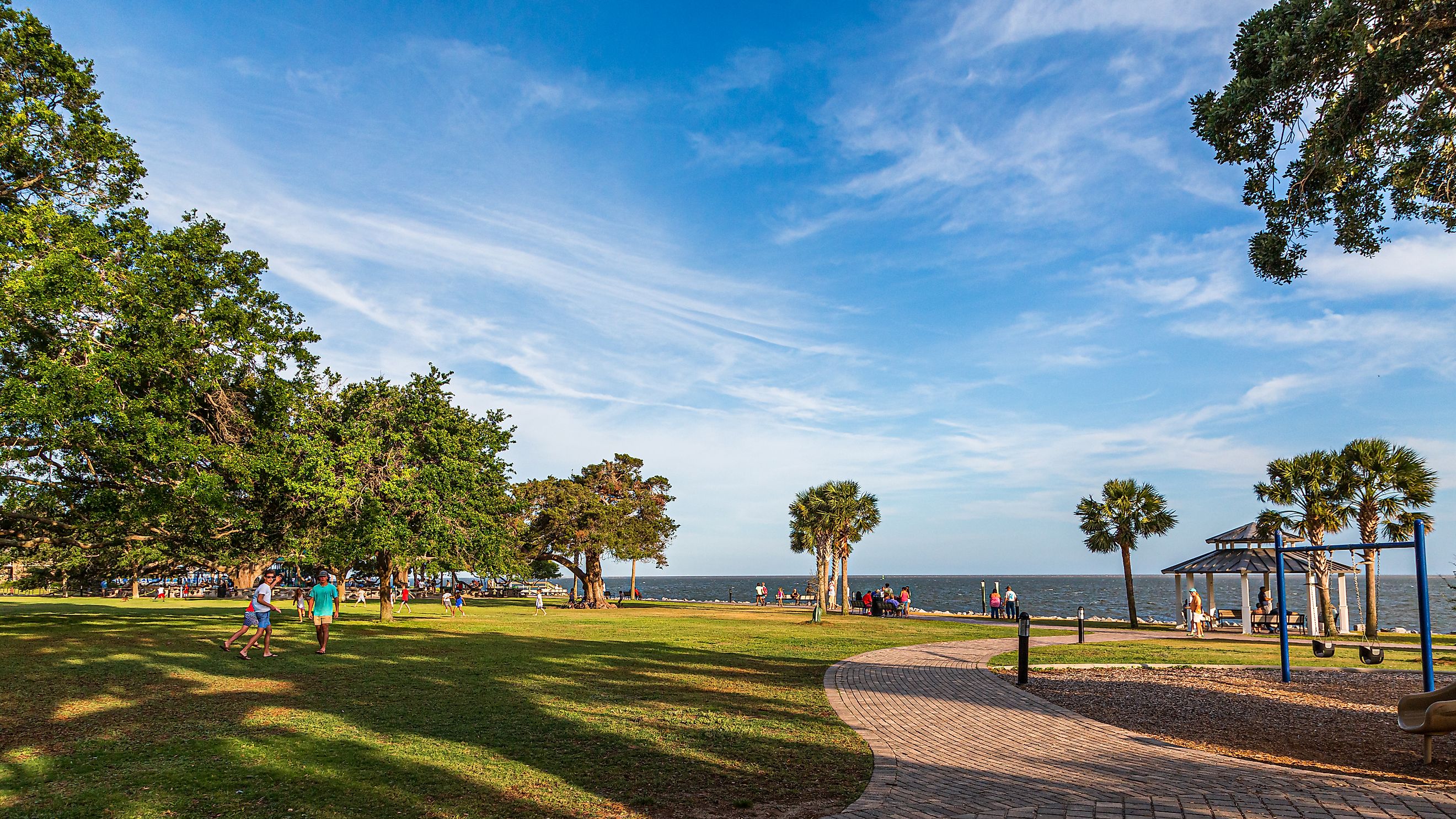 A seaside park in St. Simons Island, Georgia. Editorial credit: Darryl Brooks / Shutterstock.com.