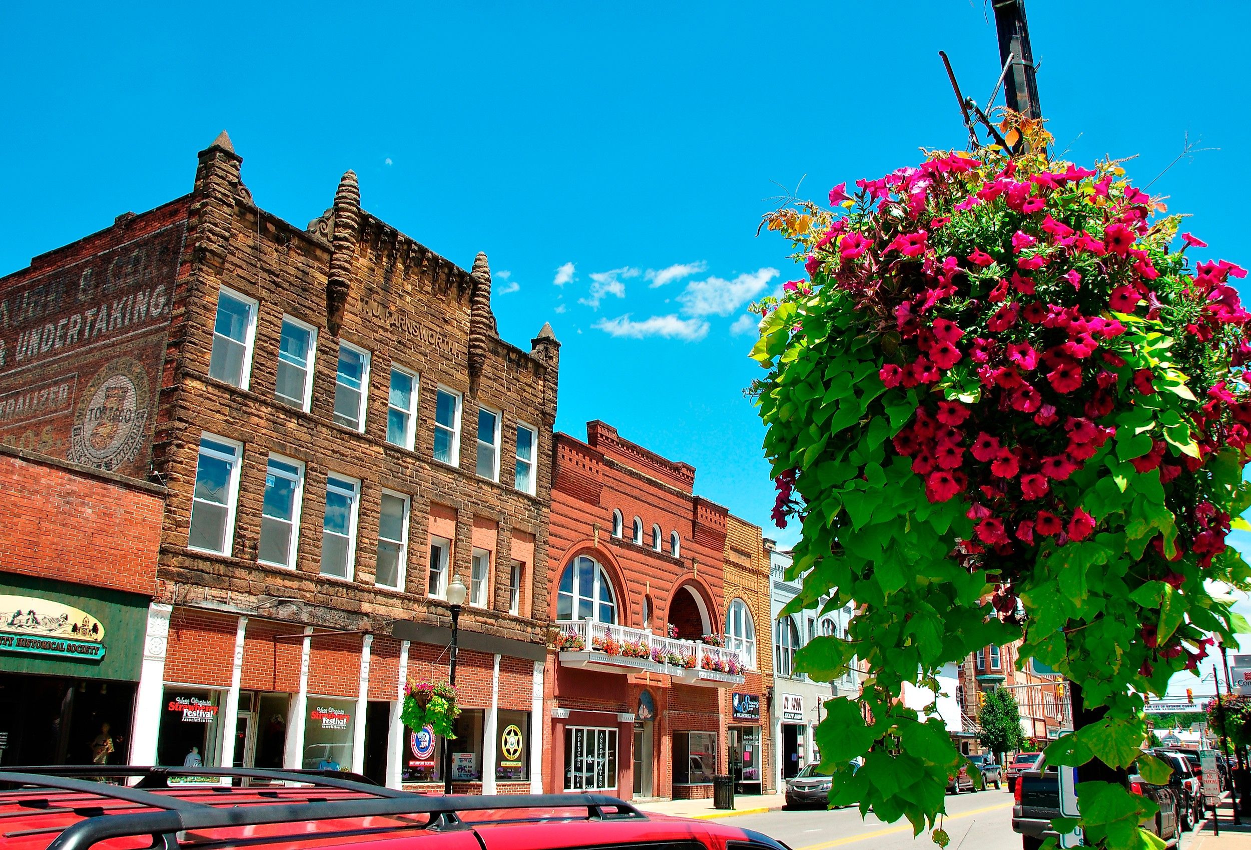 Downtown street in Buckhannon, West Virginia. Image credit Malachi Jacobs via Shutterstock