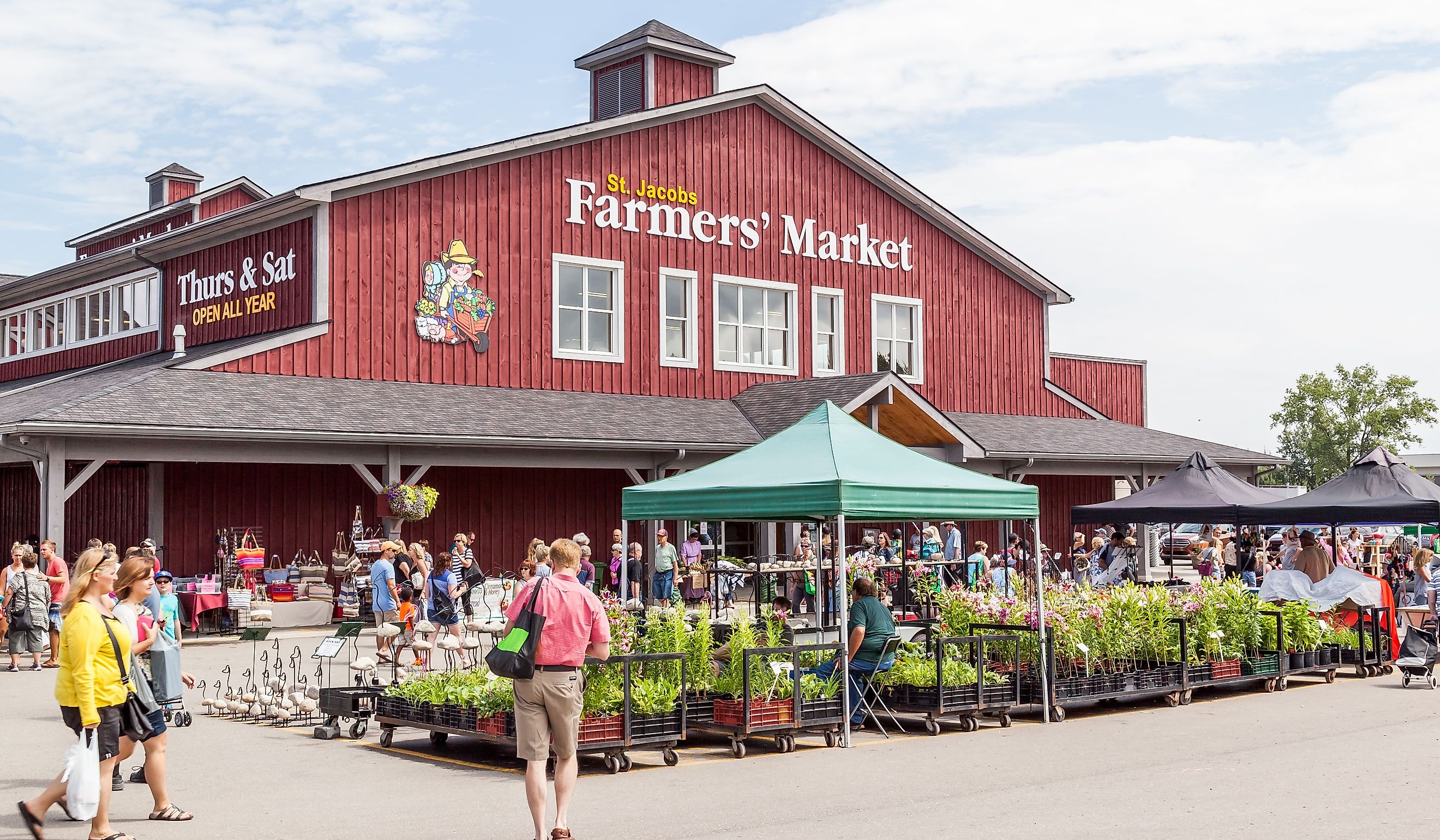 Main building in St. Jacobs farmer's market, Jacobs, Ontario, Canada. Editorial credit: JHVEPhoto / Shutterstock.com