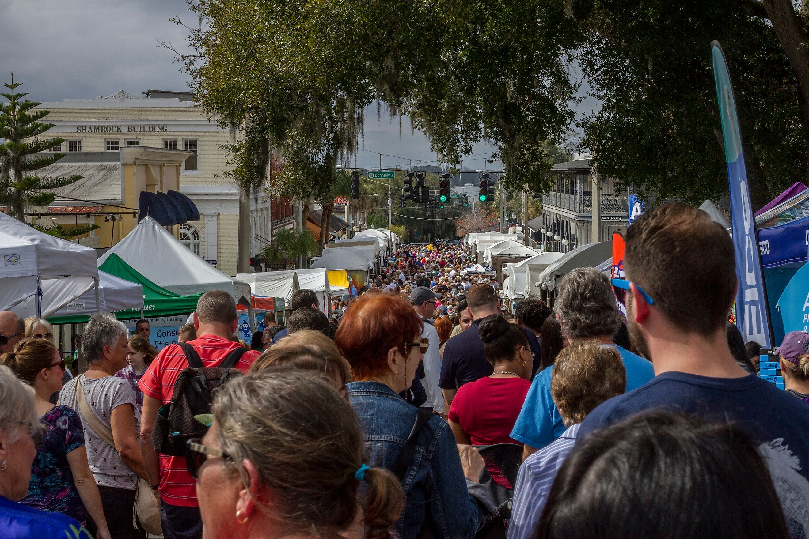 The Spring Festival of Arts and Crafts in Mount Dora, Florida. Image: Pelow Media / Shutterstock. 