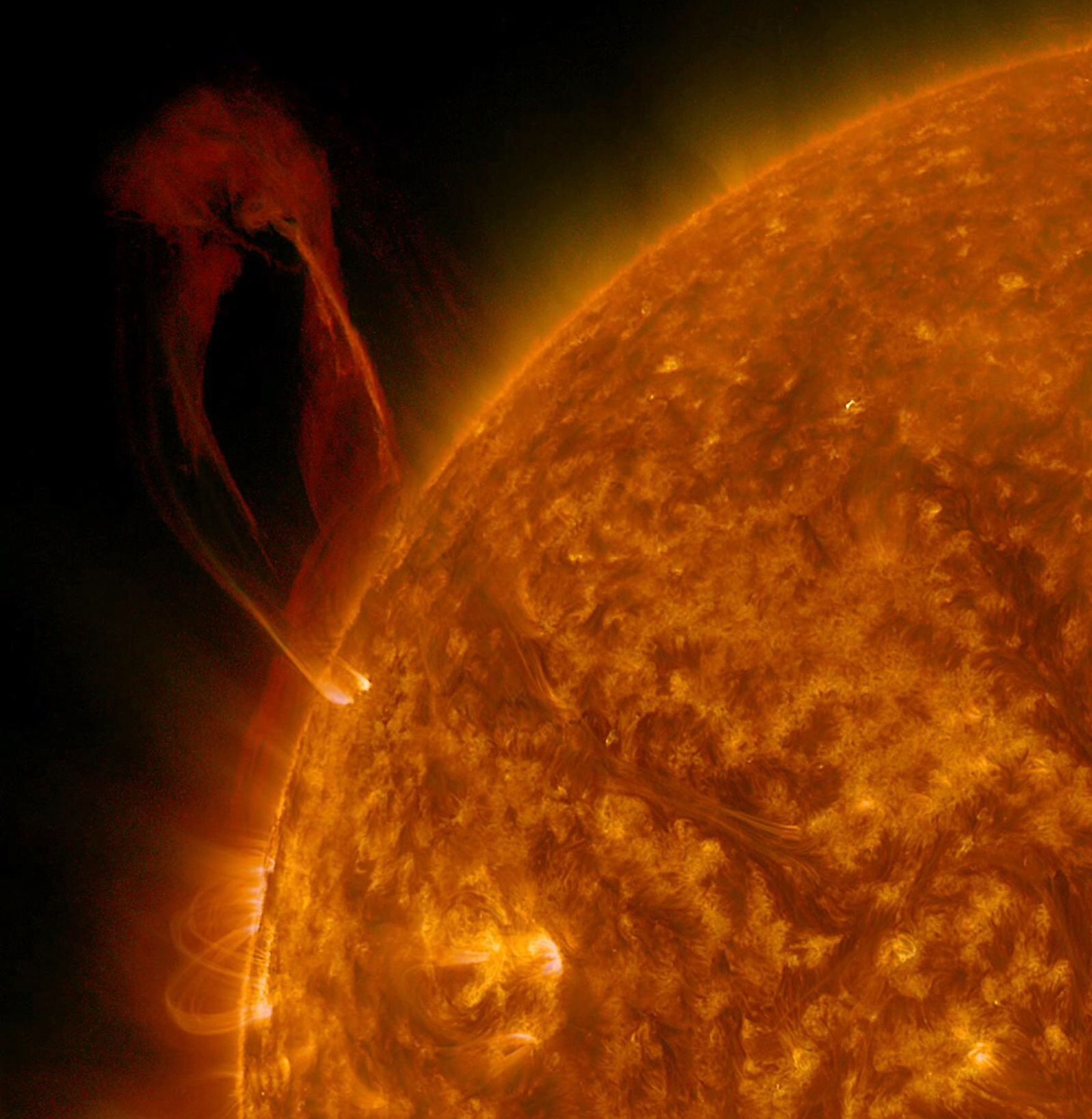 real pictures of the sun from space