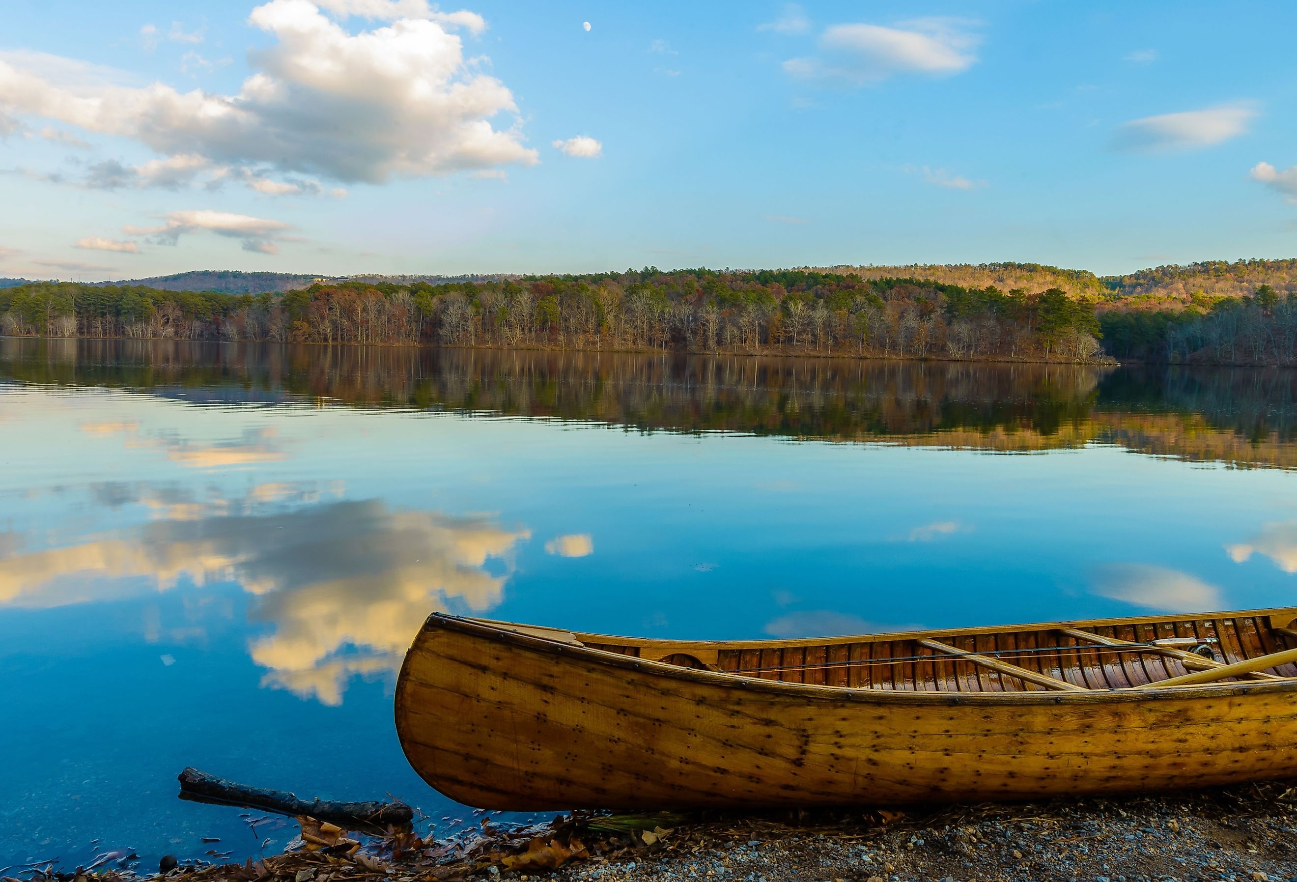 Spectacular autumn day in Oak Mountain State Park, Alabama