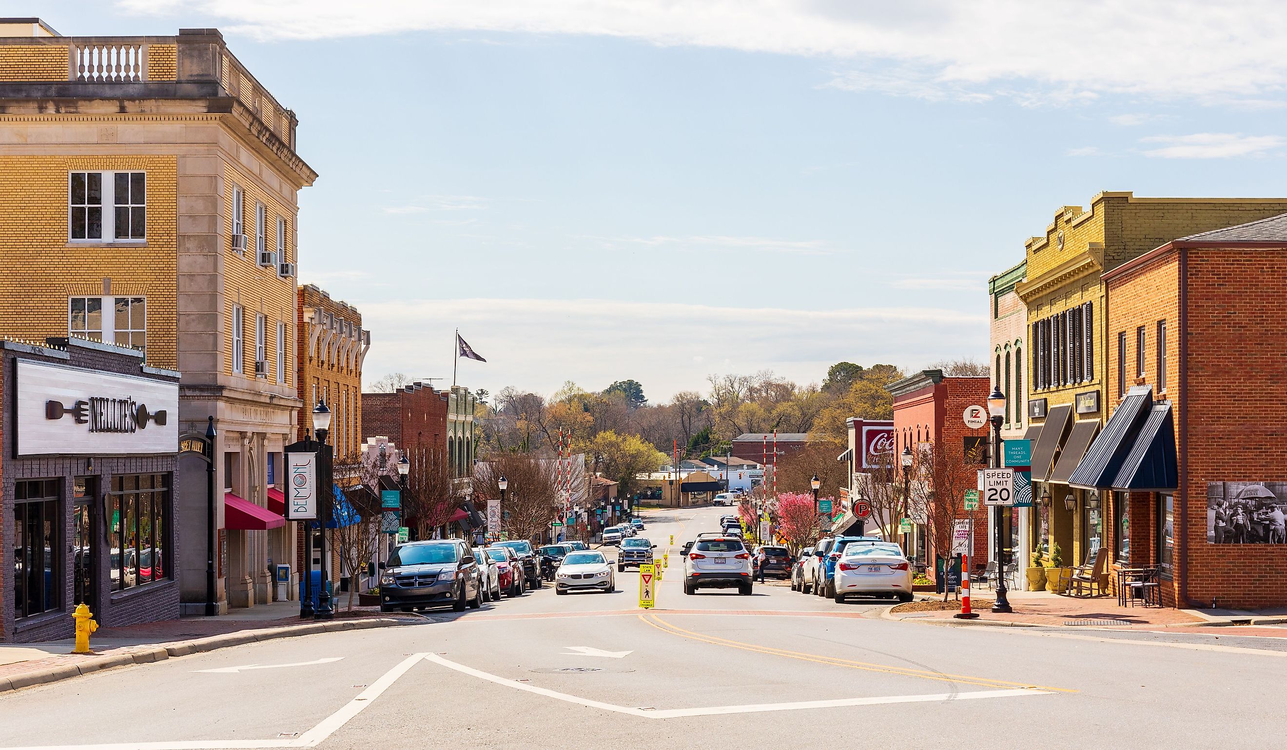 These 9 Towns in North Carolina Have Bustling Main Streets - WorldAtlas