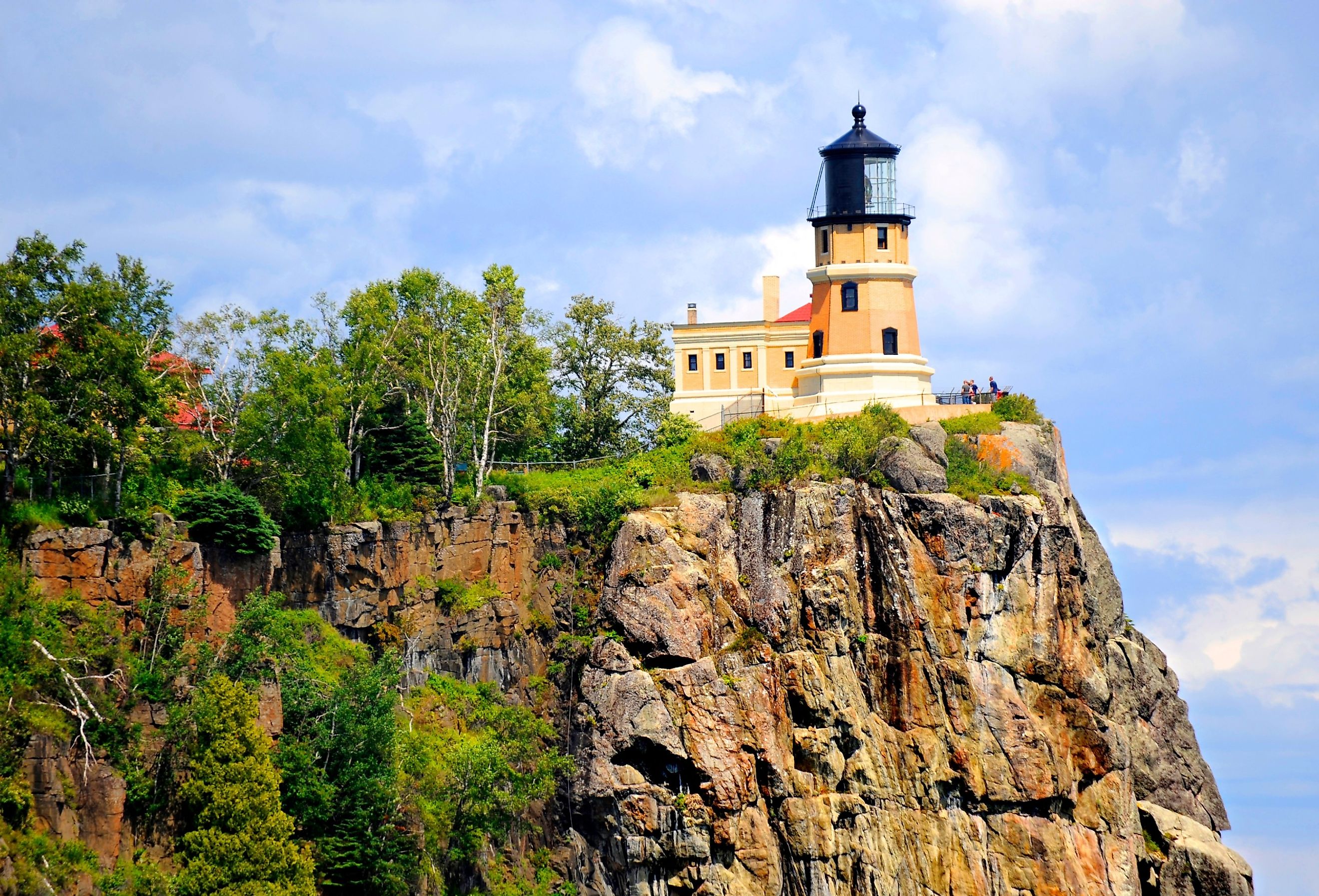 Split Rock Lighthouse State Park near Duluth, Minnesota, along Lake Superior. Image credit Dennis MacDonald via Shutterstock