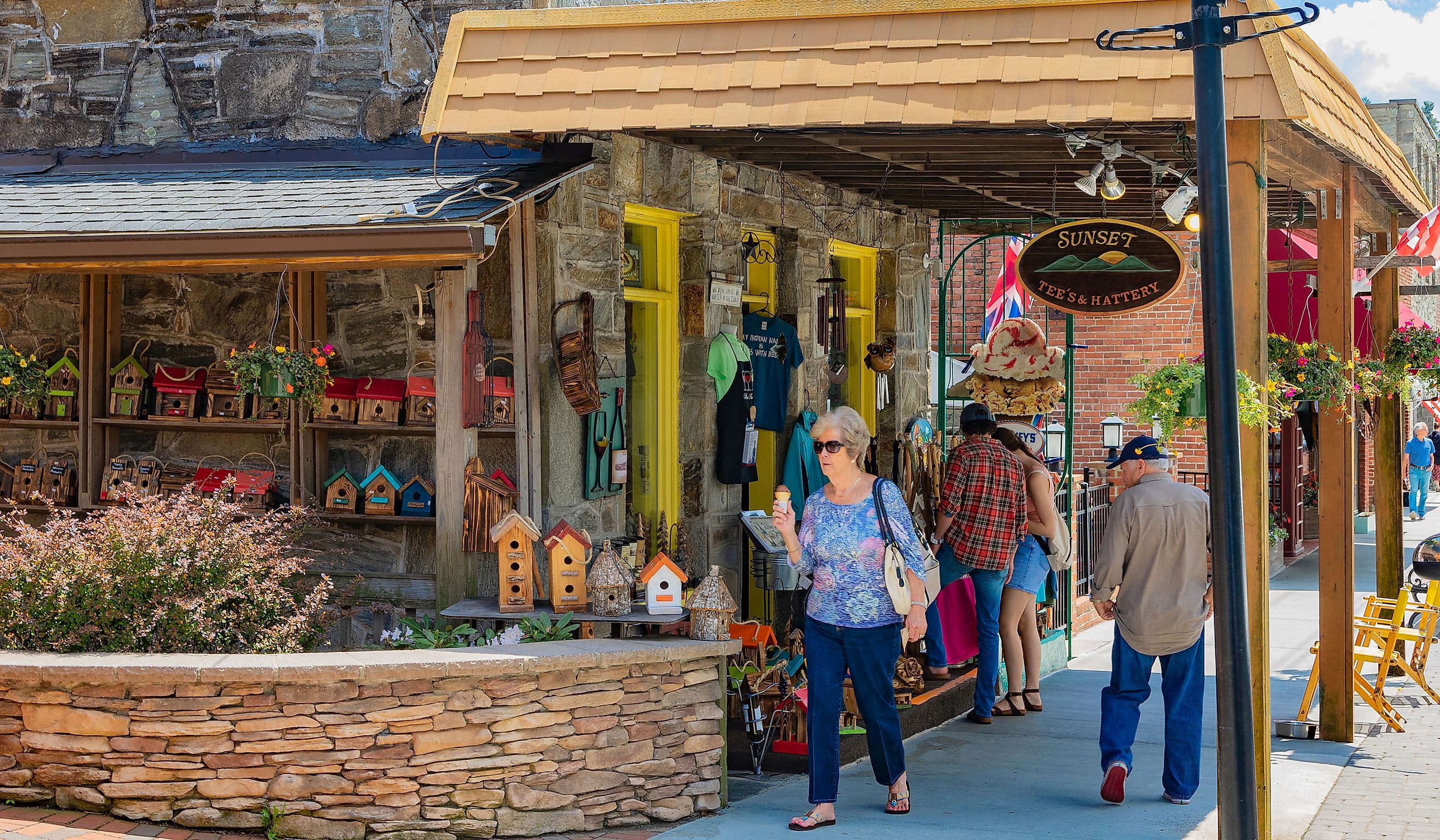 A gift store in Blowing Rock, North Carolina. Editorial credit: J. Michael Jones / Shutterstock.com.